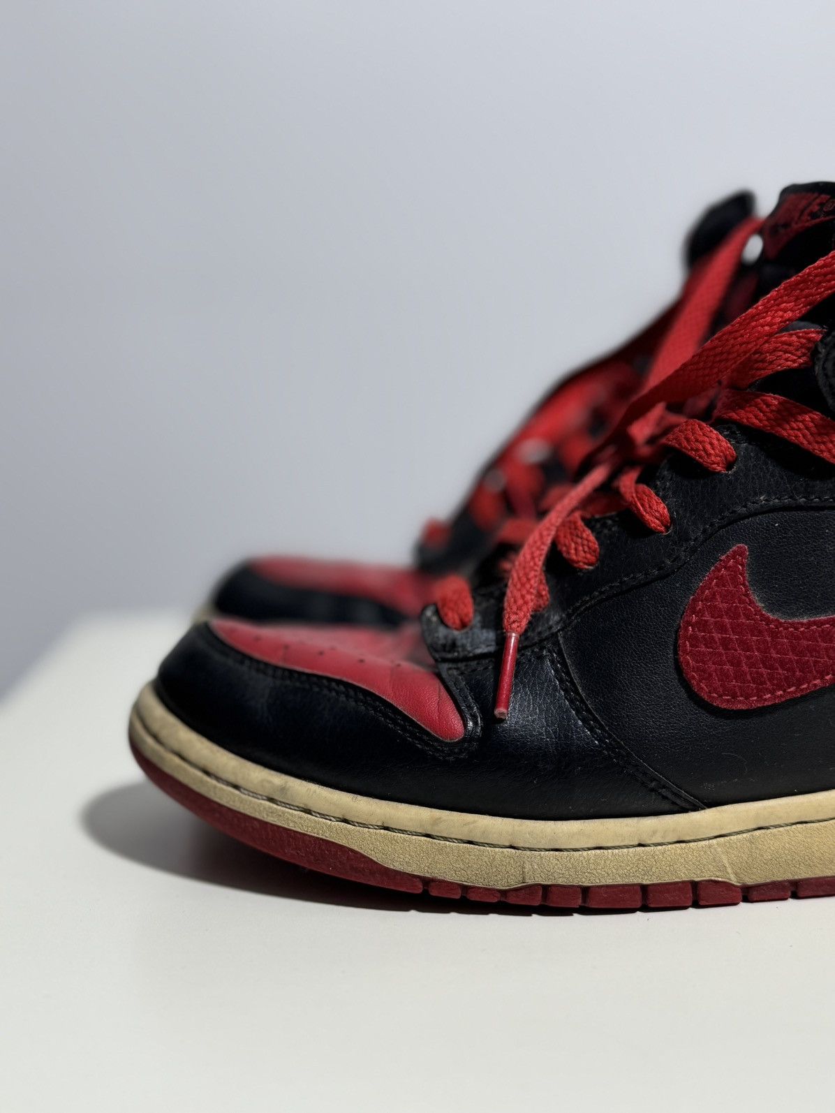 Nike 2012 Nike Dunk High J-Pack Bred Size 9.5 US Size US 9.5 / EU 42-43 - 6 Thumbnail
