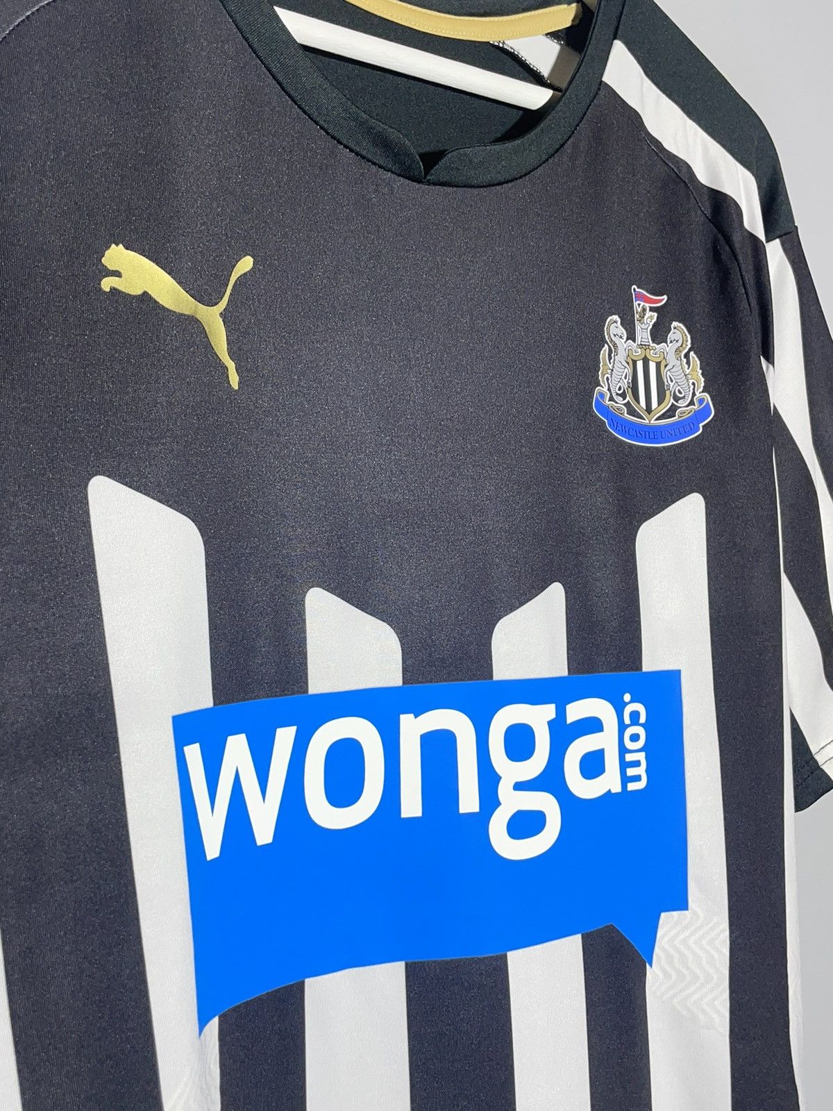 Puma Newcastle United Puma 2014/15 Home Player Issue Jersey Size US XL / EU 56 / 4 - 3 Thumbnail