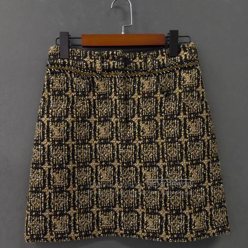 Louis Vuitton Louis Vuitton Classic woolen logo skirt Size 33" - 1 Thumbnail