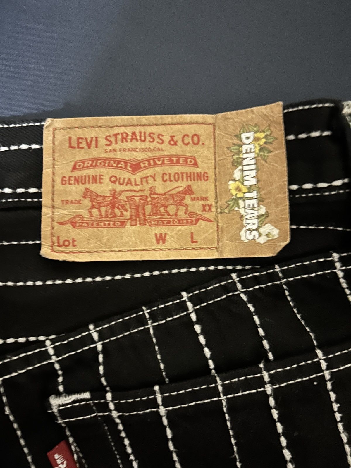 DENIM TEARS × Levi's Denim Tears Peace Patchwork 501 Size US 30 / EU 46 - 3 Thumbnail