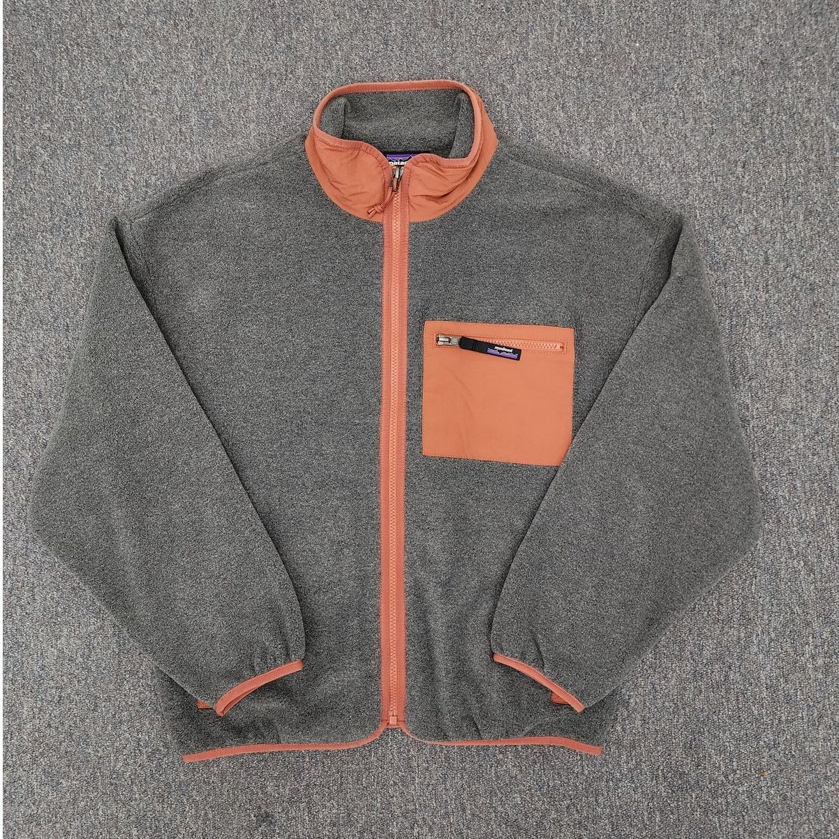 Patagonia M Patagonia Full Zip Up Sweater Women's GREY ORANGE NWT Size M / US 6-8 / IT 42-44 - 1 Thumbnail