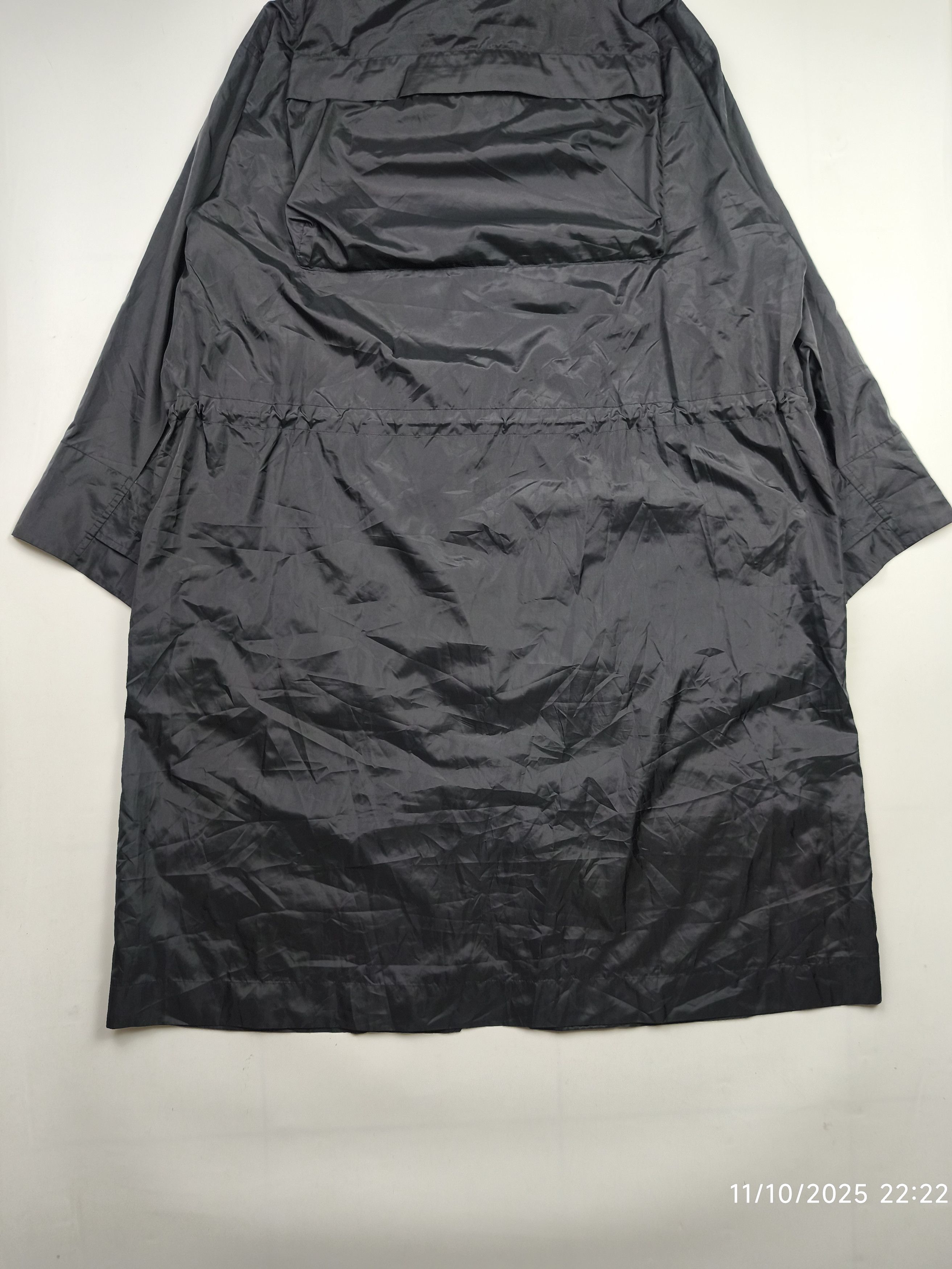 Issey Miyake Issey miyake - windcoat - oversized packable raincoat Size US XS / EU 42 / 0 - 12 Thumbnail
