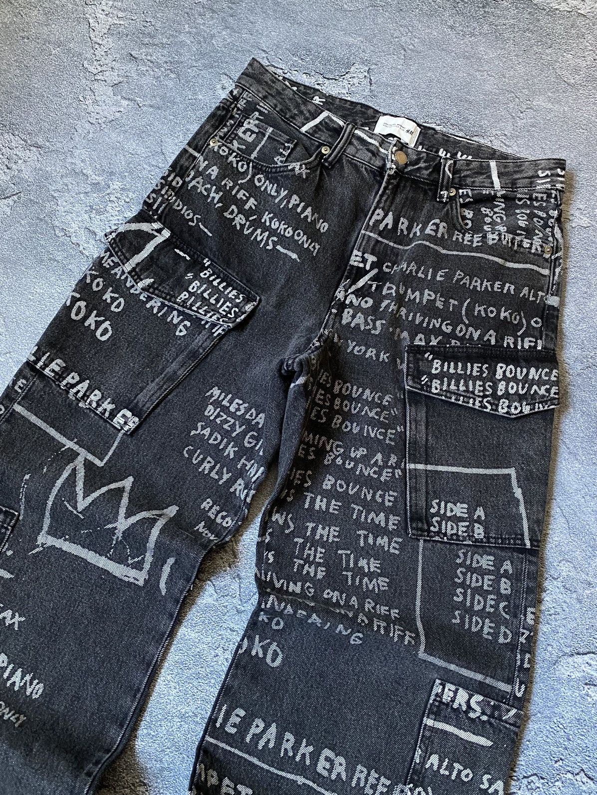 H&M × Jean-Michel Basquiat × Who Decides War Jean Michel Basquiat Who Decides War Bootcat Flare Jeans Size US 32 / EU 48 - 6 Thumbnail