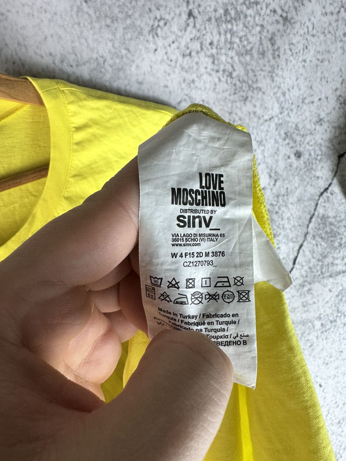 Moschino Vintage Love Moschino T-shirt Big Central Logo Y2K Rare Item Size US M / EU 48-50 / 2 - 4 Thumbnail