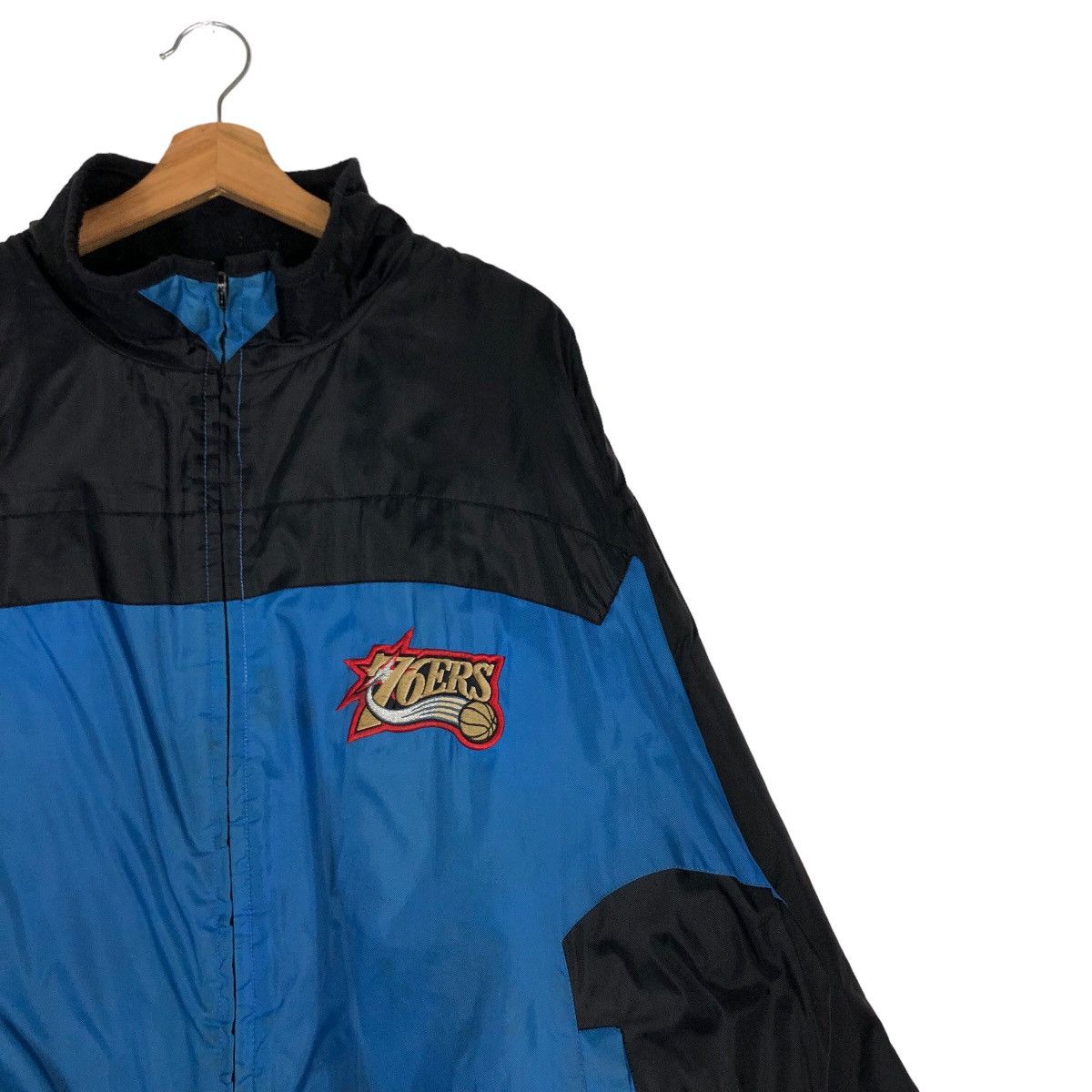 NBA 🔥Vintage Nylon Bomber Jacket NBA 76Ers Big Logo Size US XL / EU 56 / 4 - 6 Thumbnail