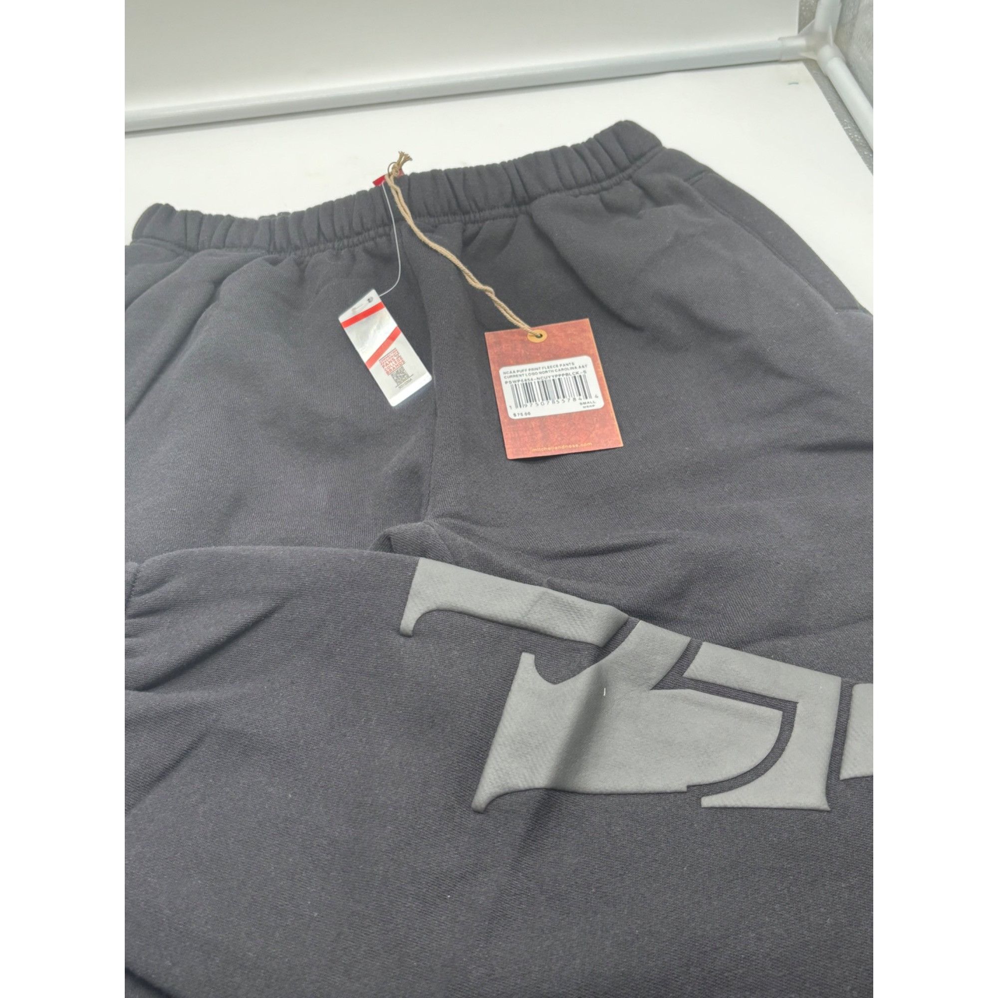 Mitchell & Ness Mitchell & Ness Men’s. NCAA PUFF PRINT FLEECE PANTS North Ca Size US 36 / EU 52 - 4 Thumbnail