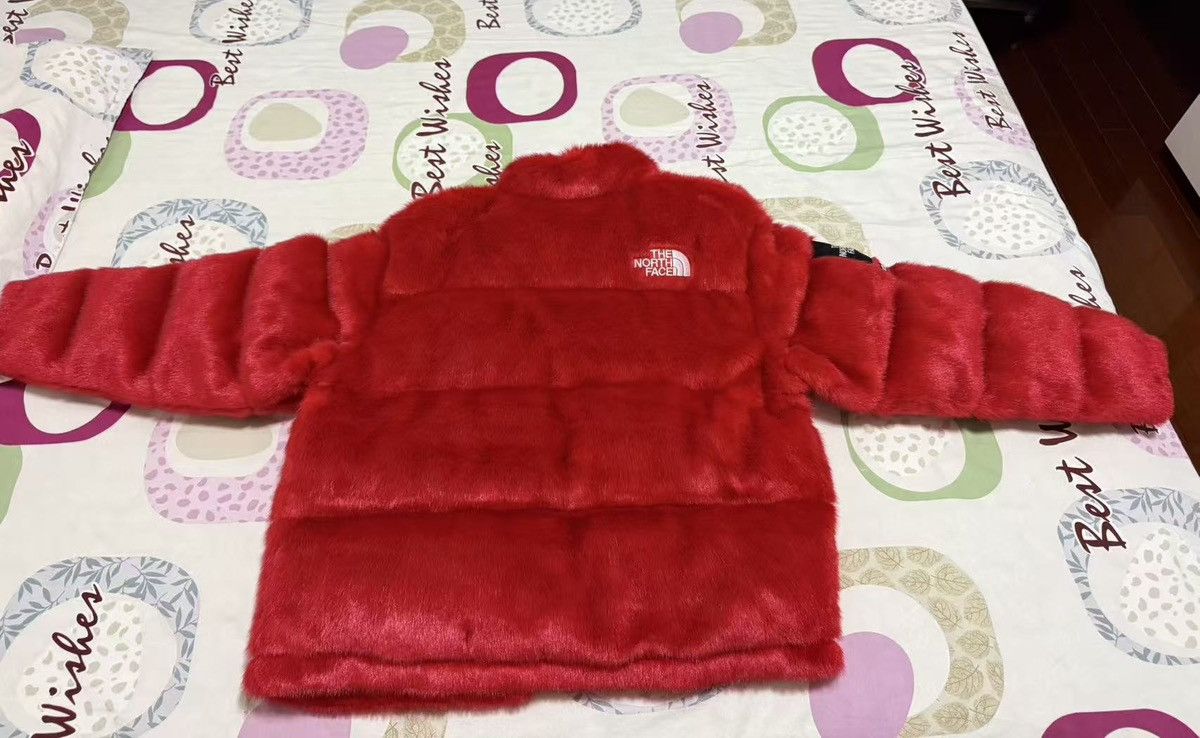 Supreme × The North Face Supreme tnf north face Faux Fur nuptse jacket Size US L / EU 52-54 / 3 - 6 Thumbnail