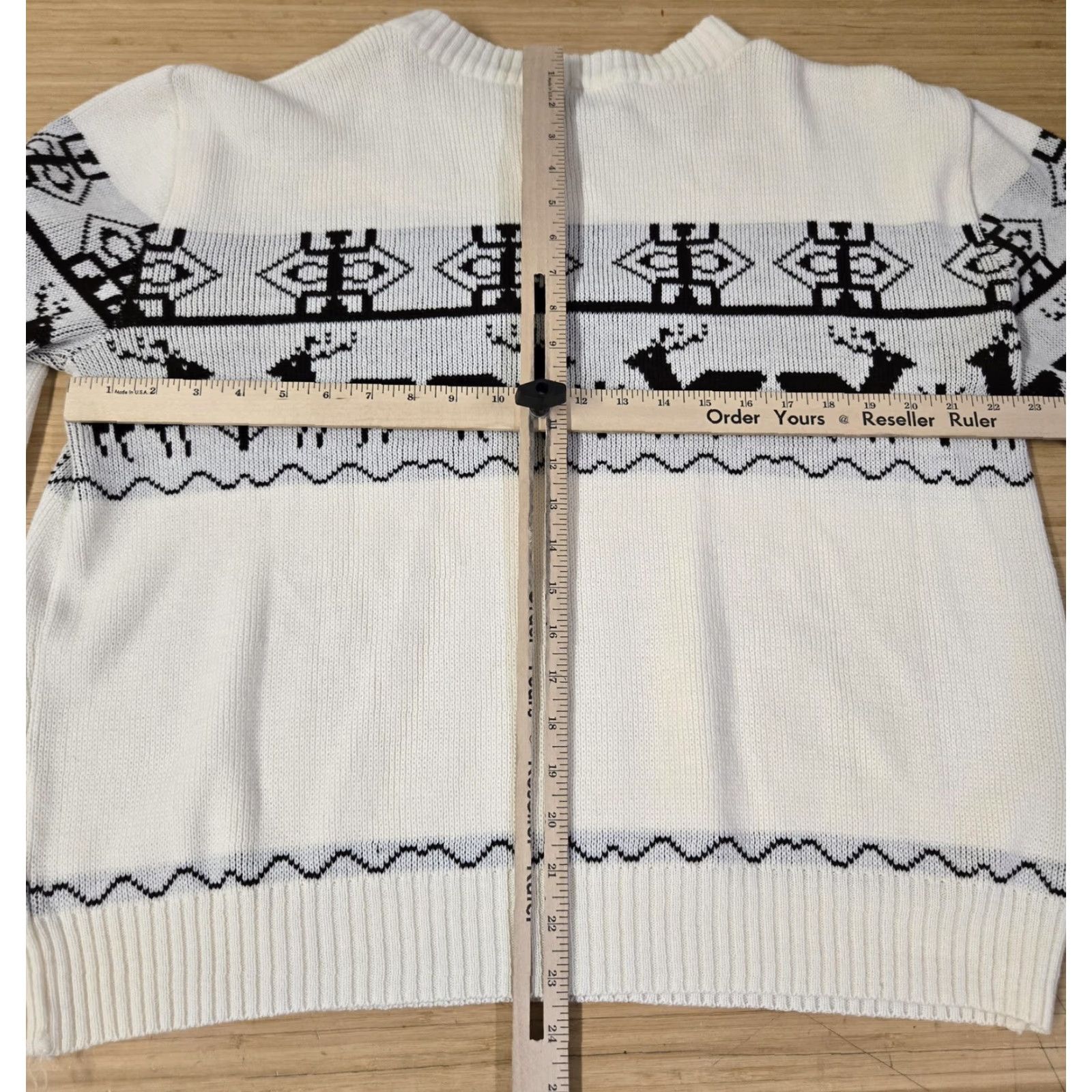 Fruit Of The Loom VINTAGE Fruit of the Loom Sweater Mens Large White Black Reindeer Fair Isle Pullover Crew Neck Long Sleeve Christmas Mens Size US L / EU 52-54 / 3 - 6 Thumbnail