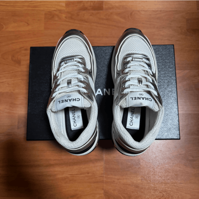 Chanel Chanel Low-Top Sneakers Size US 8 / IT 38 - 2 Thumbnail