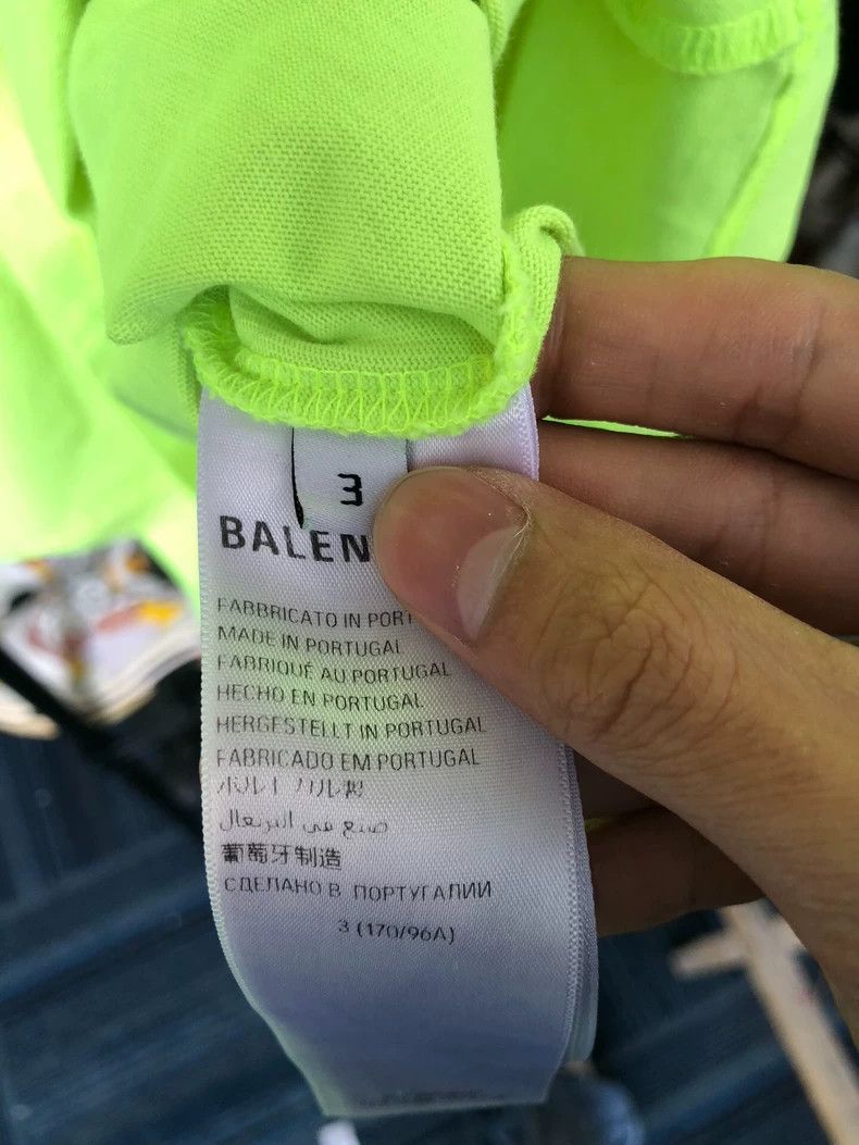 Balenciaga Balenciaga Fluorescent green short sleeve Size US M / EU 48-50 / 2 - 4 Thumbnail