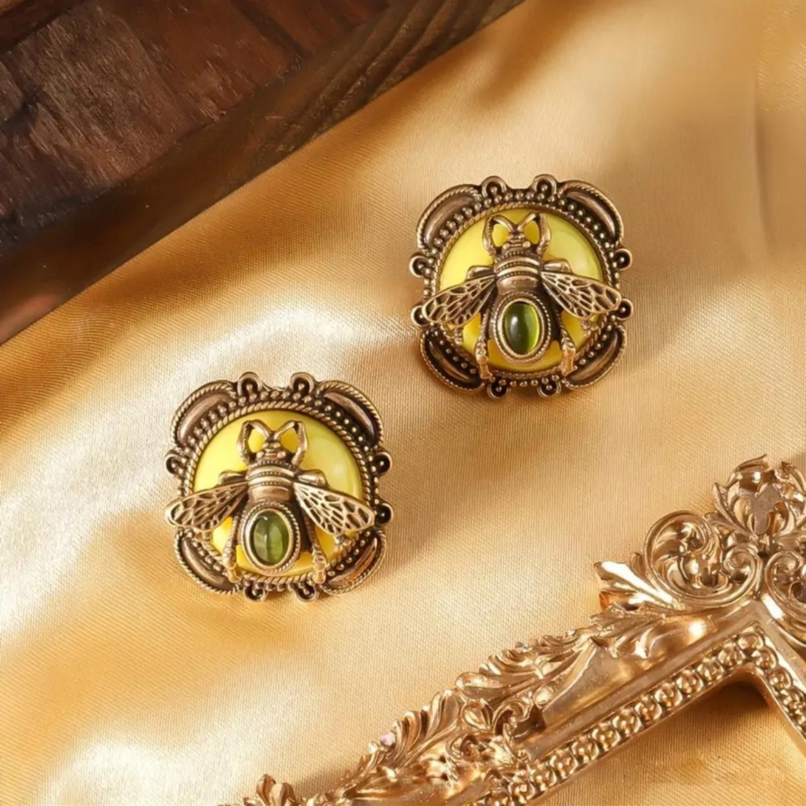 Designer Gold and Yellow Bee Stud Earrings NWT Size ONE SIZE - 1 Thumbnail