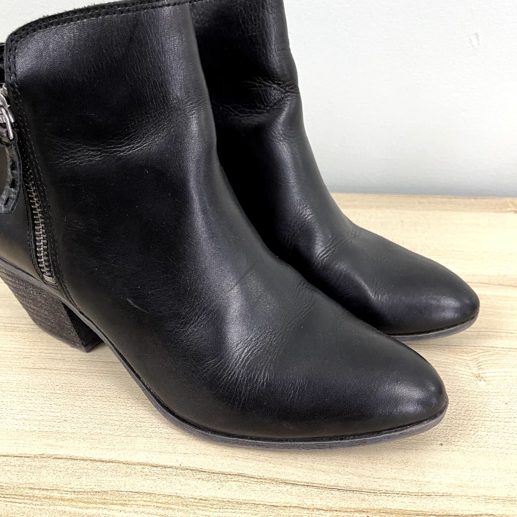 Frye FRYE Boots Womens Size 7.5 M Sacha Rustic Booties Black Leather Ankle Dual Zip Boots Western Women Size US 8 / IT 38 - 5 Thumbnail