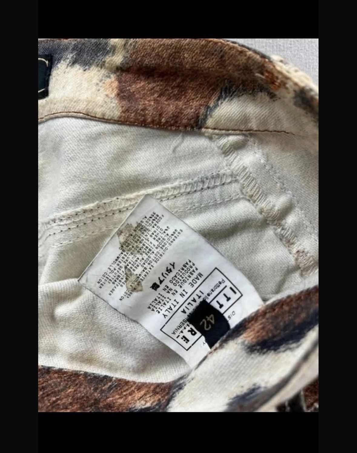 Roberto Cavalli Roberto Cavalli - Cow Print / Animal Print Capri Pants Size 27" / US 4 / IT 40 - 15 Thumbnail
