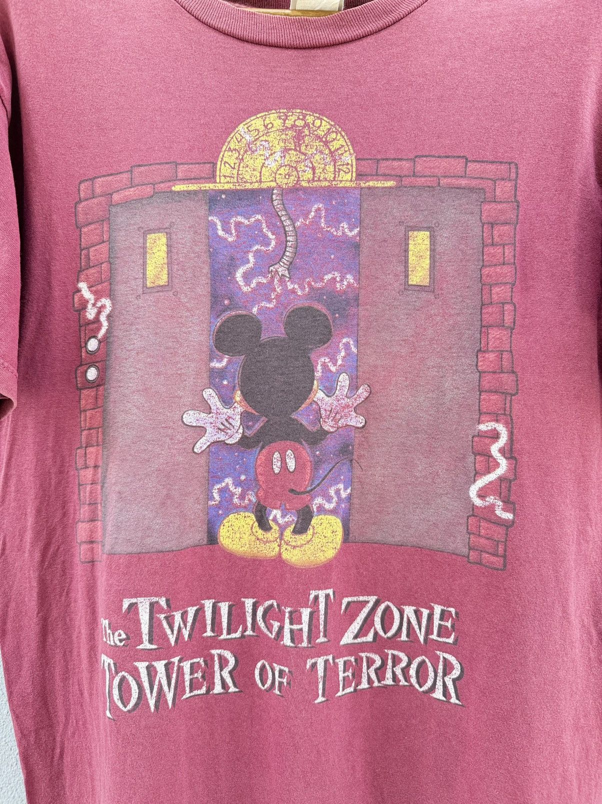 Expert Horror Thrashed Vintage 90s The Twilight Zone Tower Or Terror Tee Size US L / EU 52-54 / 3 - 2 Thumbnail