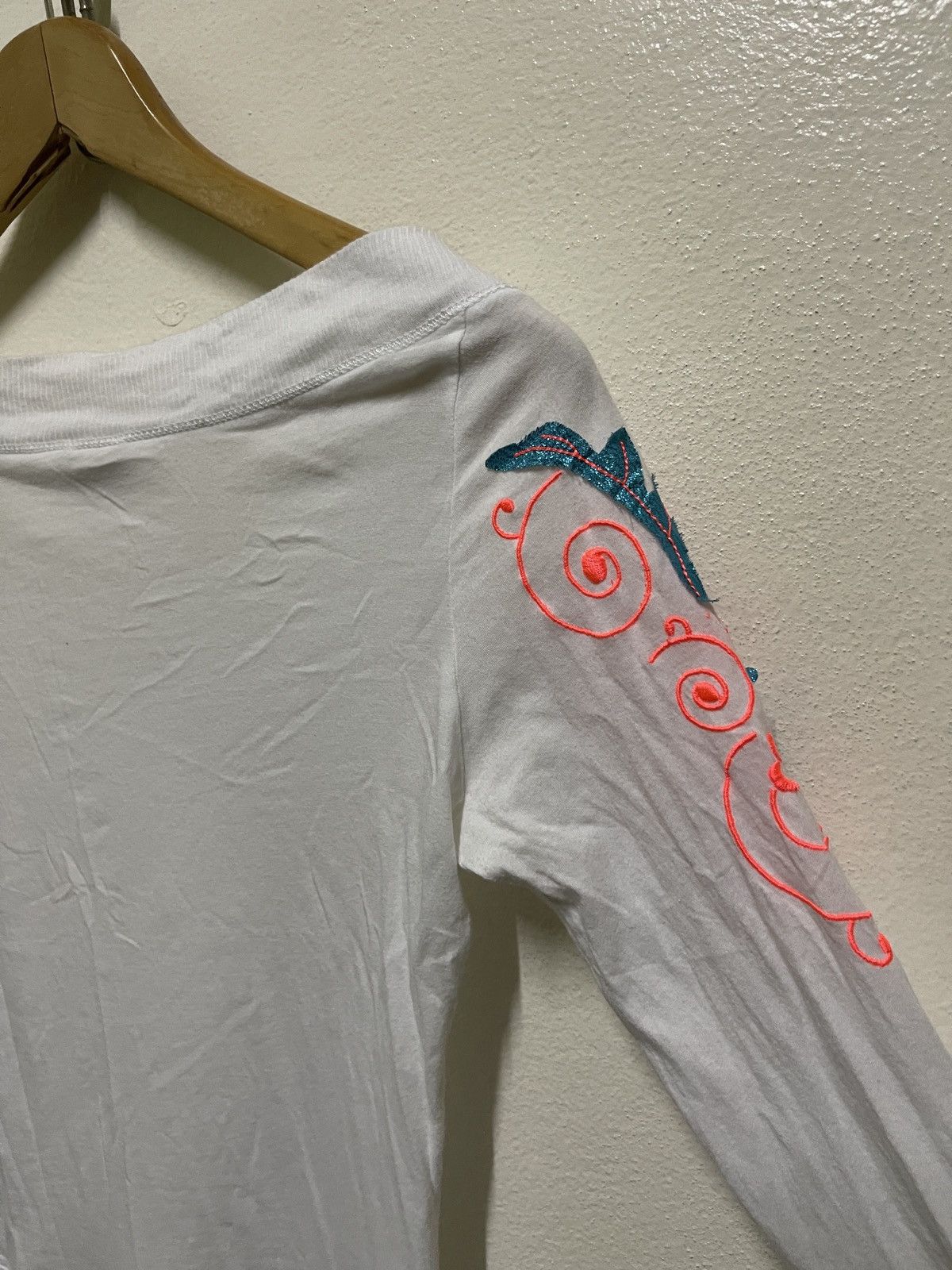 Diesel × Vintage Diesel Embroidery Flower Patches T Shirt Size L / US 10 / IT 46 - 11 Thumbnail