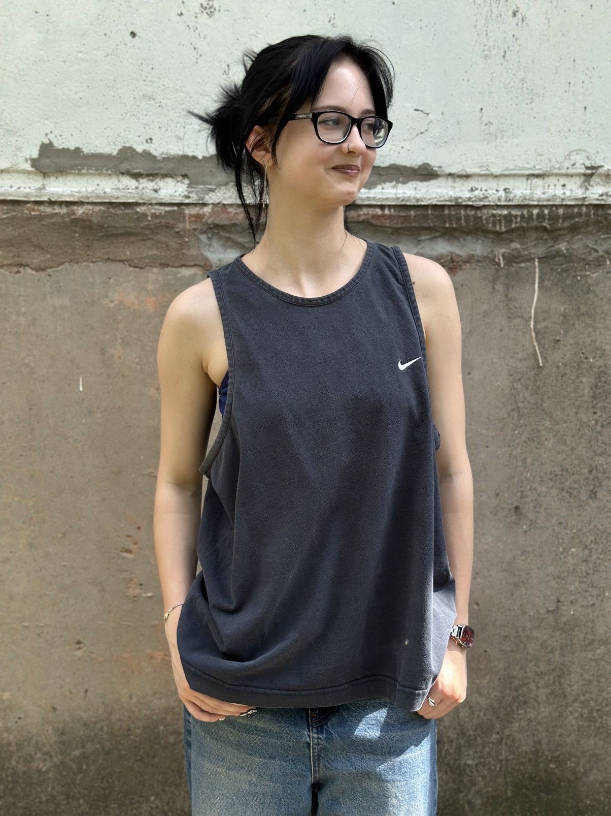 Nike VTG Nike Tank Top Sleeves Dark Blue Size M Sun Faded 00s USA Size US M / EU 48-50 / 2 - 2 Thumbnail