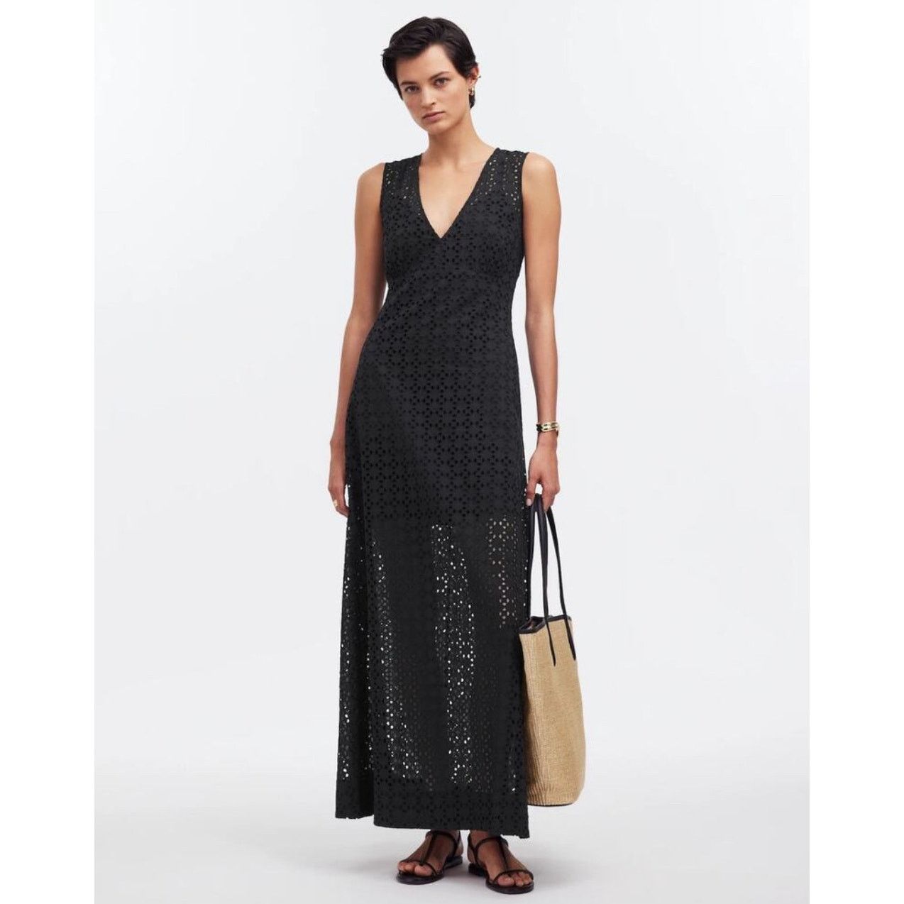 Madewell NWT Madewell Eyelet V-Neck Maxi Dress In Black Size 0 Size XS / US 0-2 / IT 36-38 - 1 Thumbnail