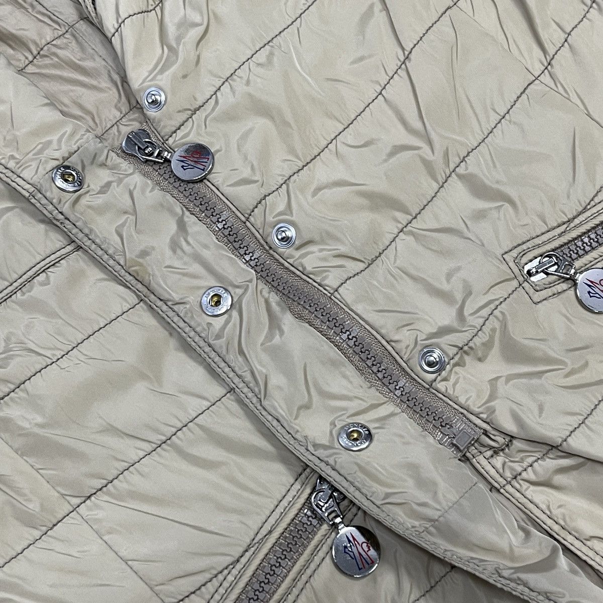 Moncler Authentic Moncler Venan Giacca Jacket Size 1 (S) Size S / US 4 / IT 40 - 11 Thumbnail