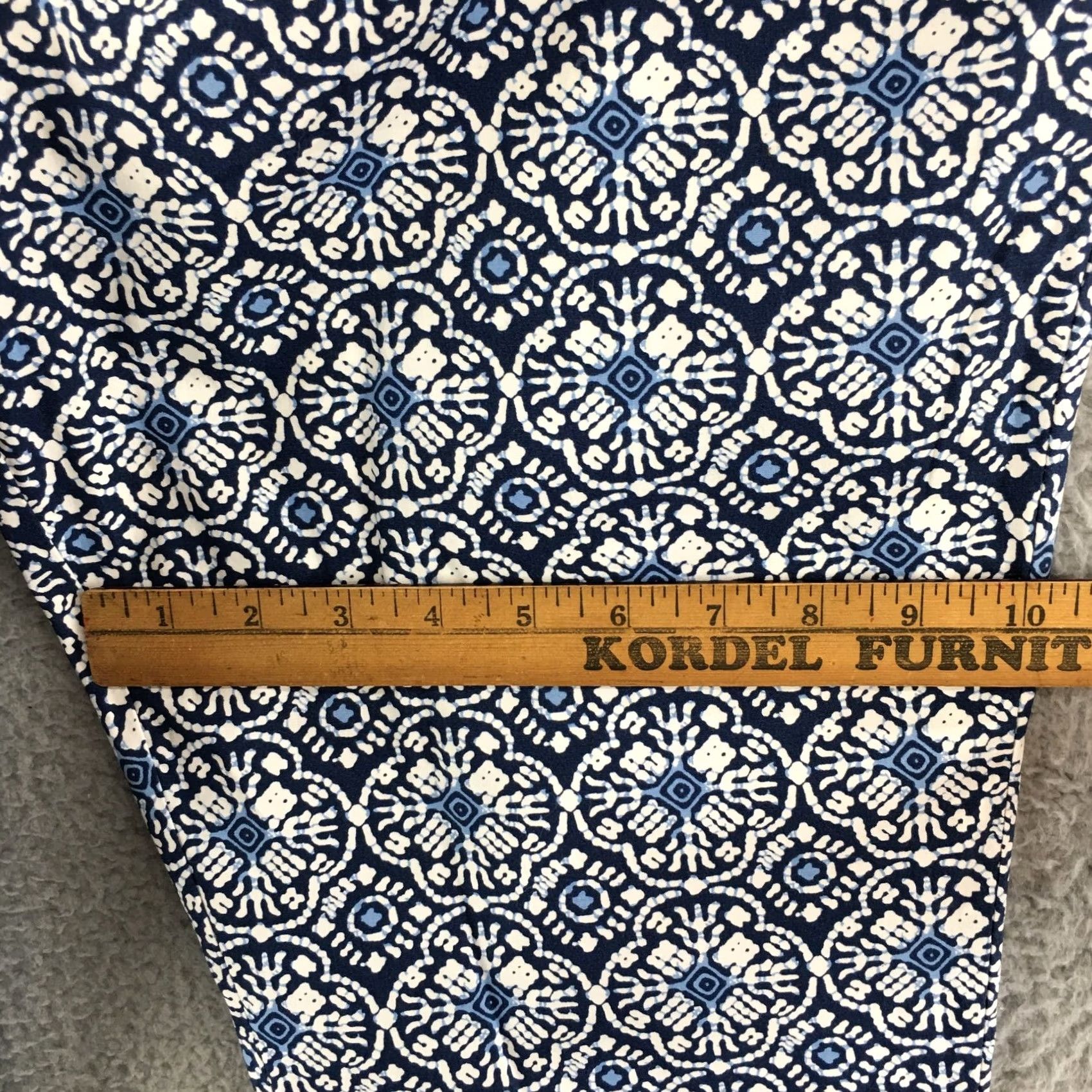 Old Navy Old Navy Maternity Capri Pants Womens Small Elastic Waist NEW Capri Slim Stretch Pull On Blue Geometric 23 Inseam Ladies Size 28" / US 6 / IT 42 - 5 Thumbnail