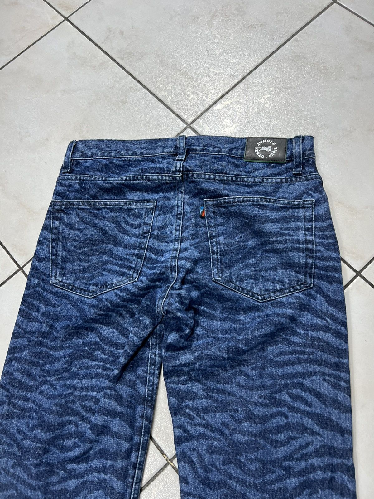 Kenzo Kenzo x H&M tiger animal full print jeans pants patterned Size US 29 - 11 Thumbnail