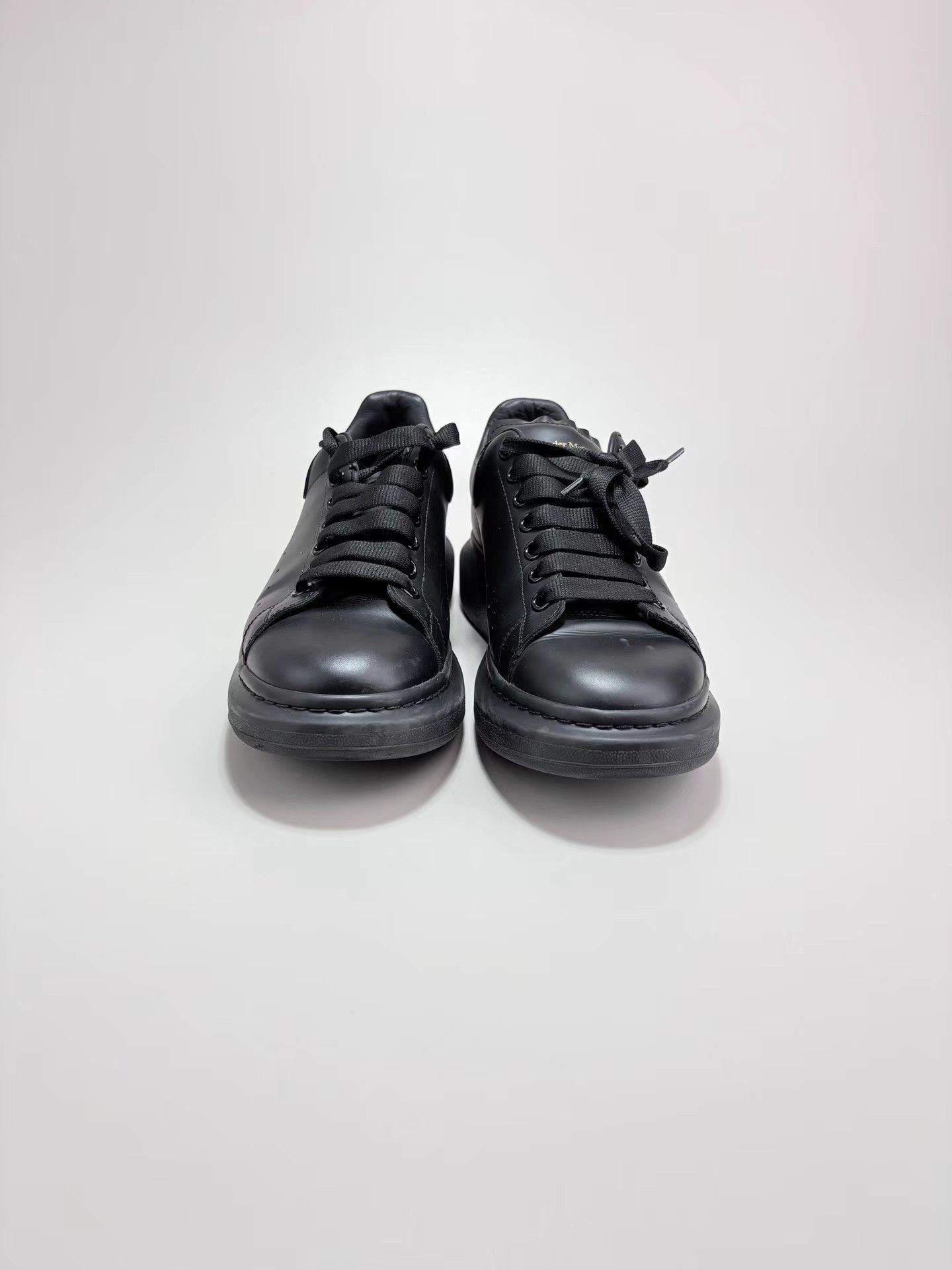 Alexander McQueen ALEXANDER MCQUEEN Black Warrior Platform Sneakers Size US 9 / EU 42 - 2 Thumbnail
