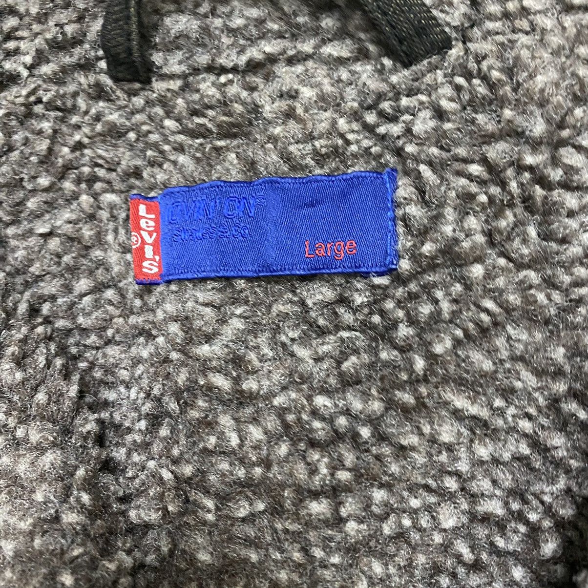 Japanese Brand × Levi's × Vintage Levis sherpa denim jacket Size US L / EU 52-54 / 3 - 14 Thumbnail