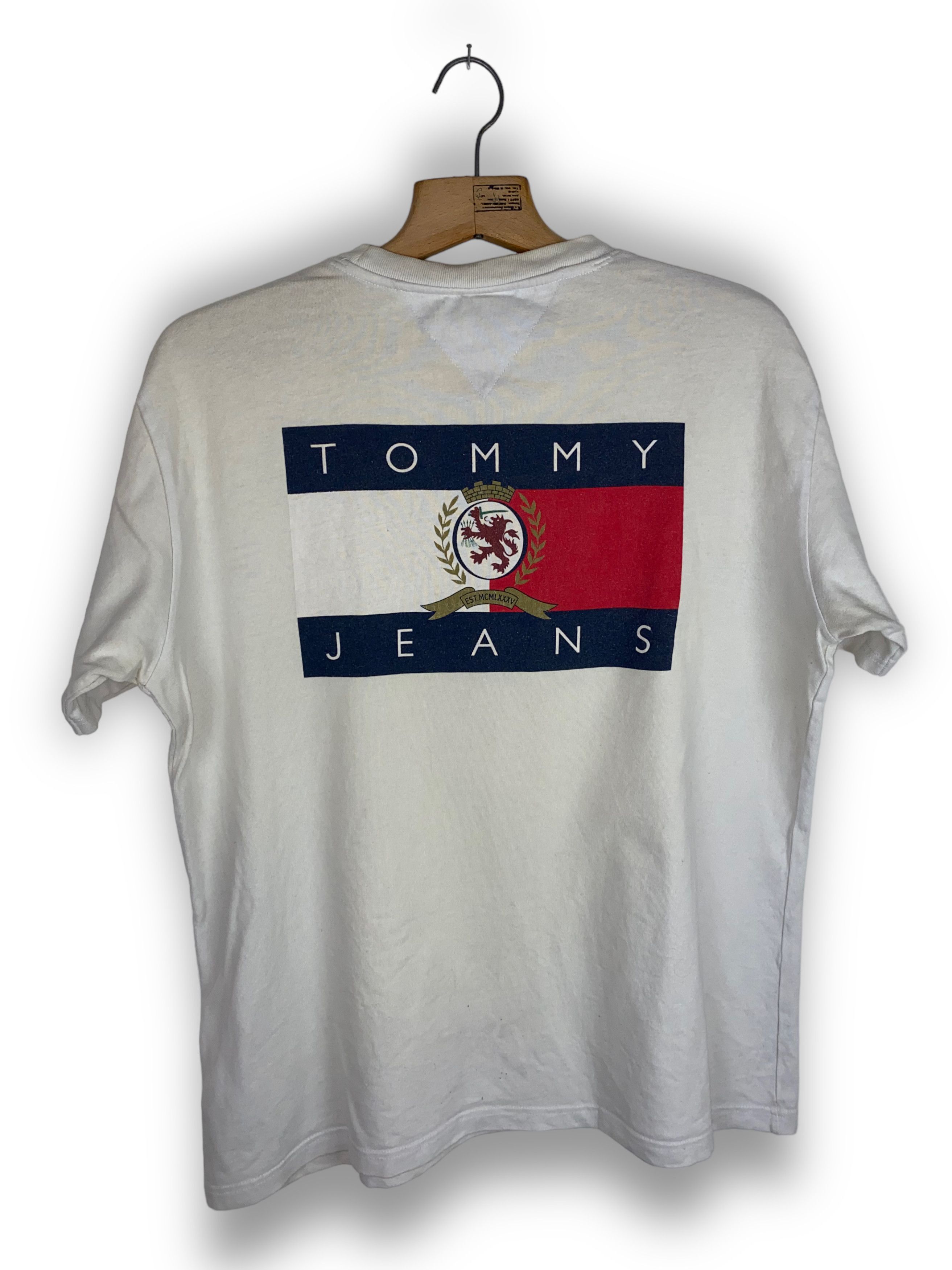Tommy Jeans Vintage TOMMY HILFIGER JEANS Big Logo White T-Shirt M493 Size US L / EU 52-54 / 3 - 1 Thumbnail