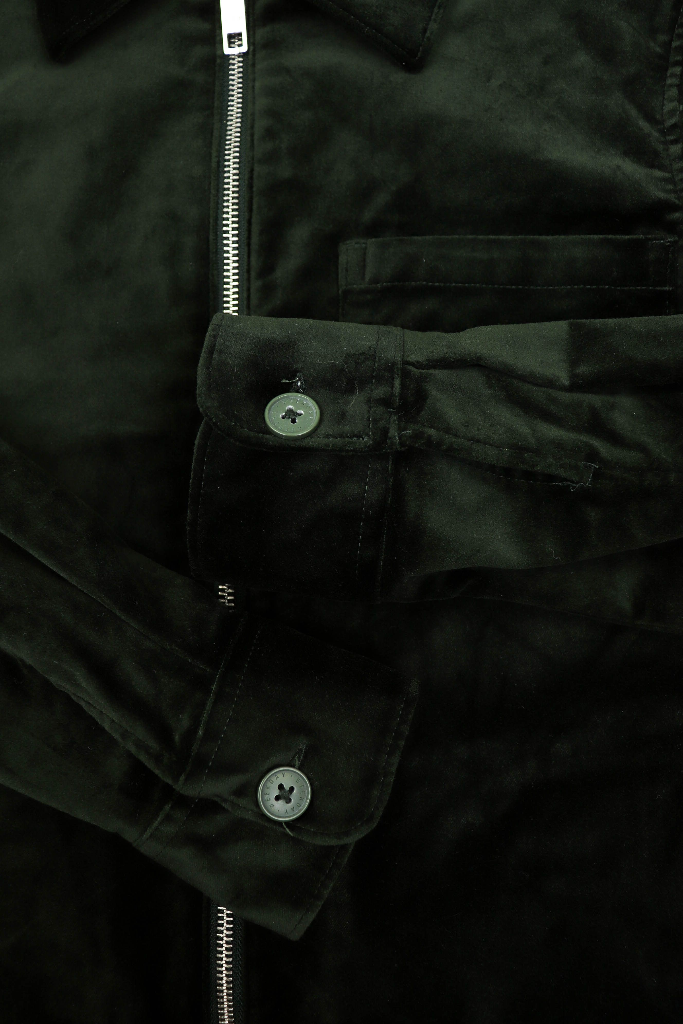 Weekday WEEKDAY Ahmed Emerald Green Velour Cropped Overshirt Jacket Size US S / EU 44-46 / 1 - 8 Thumbnail