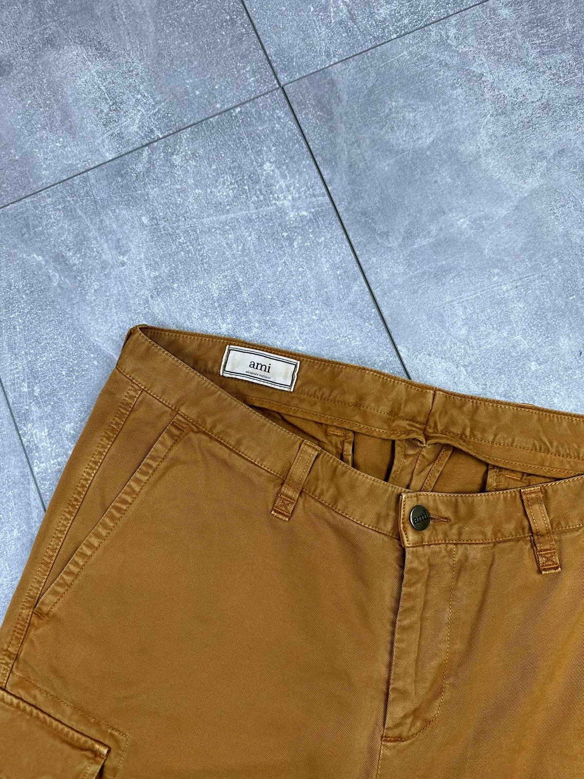 AMI Ami Luxury Vintage Cargo Shorts Small Logo Size US 34 / EU 50 - 15 Thumbnail