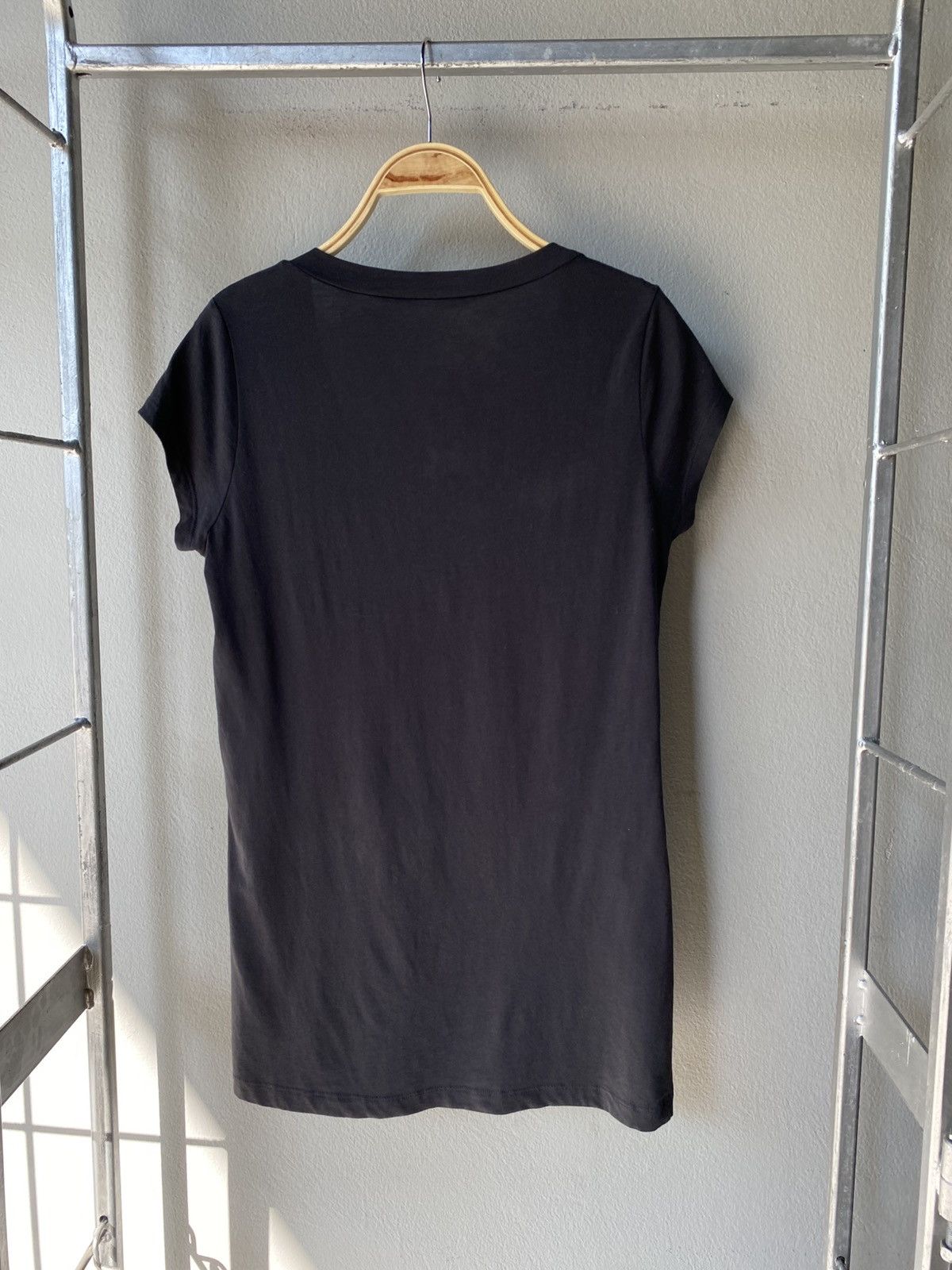 See by Chloe SEE BY CHLOÉ Women V-Neck Logo T-Shirt. Size S / US 4 / IT 40 - 2 Thumbnail
