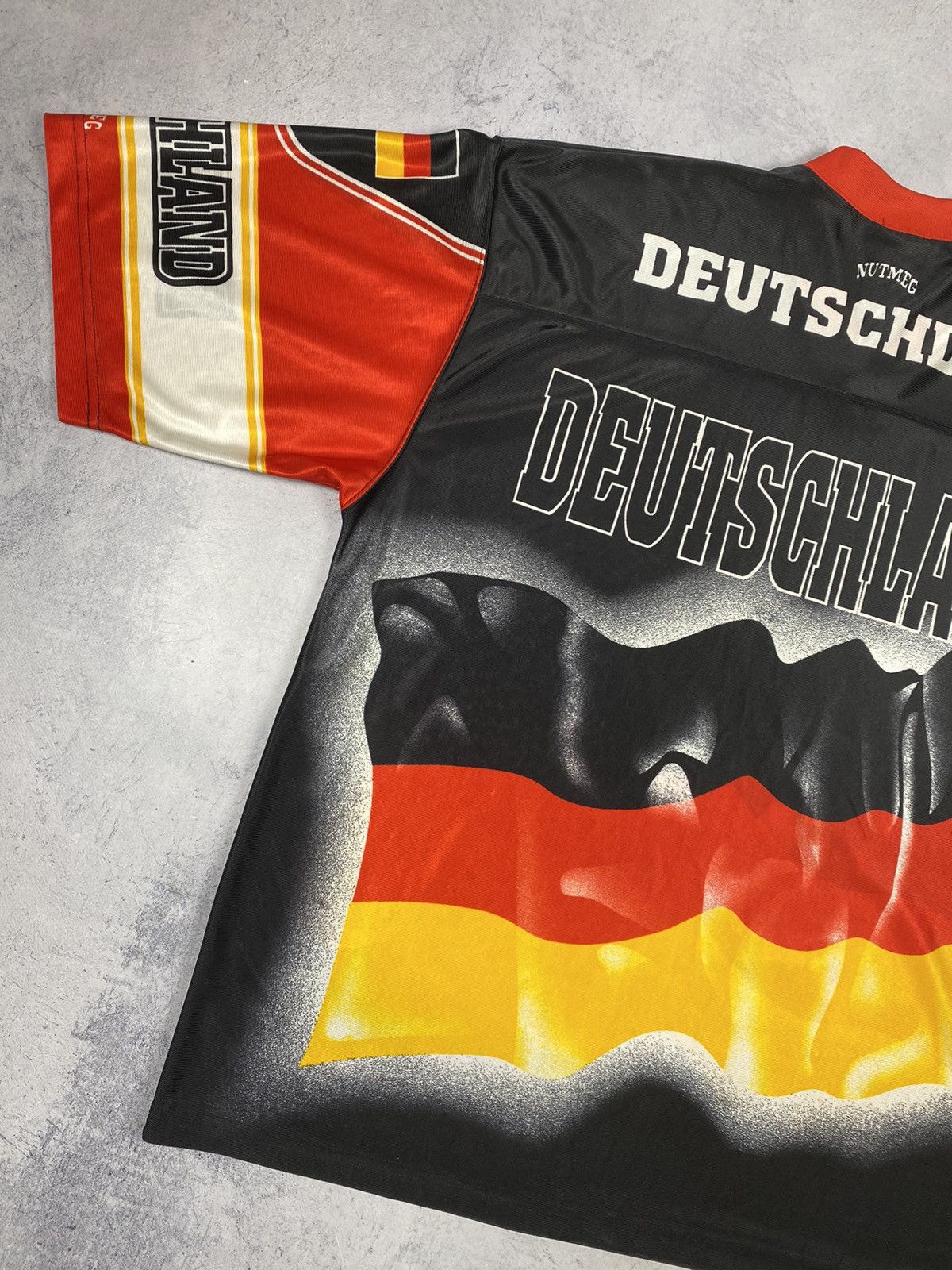 Vintage Vintage 90’s Nutmeg Mills Germany Deutschland Soccer Jersey Size US XL / EU 56 / 4 - 15 Thumbnail