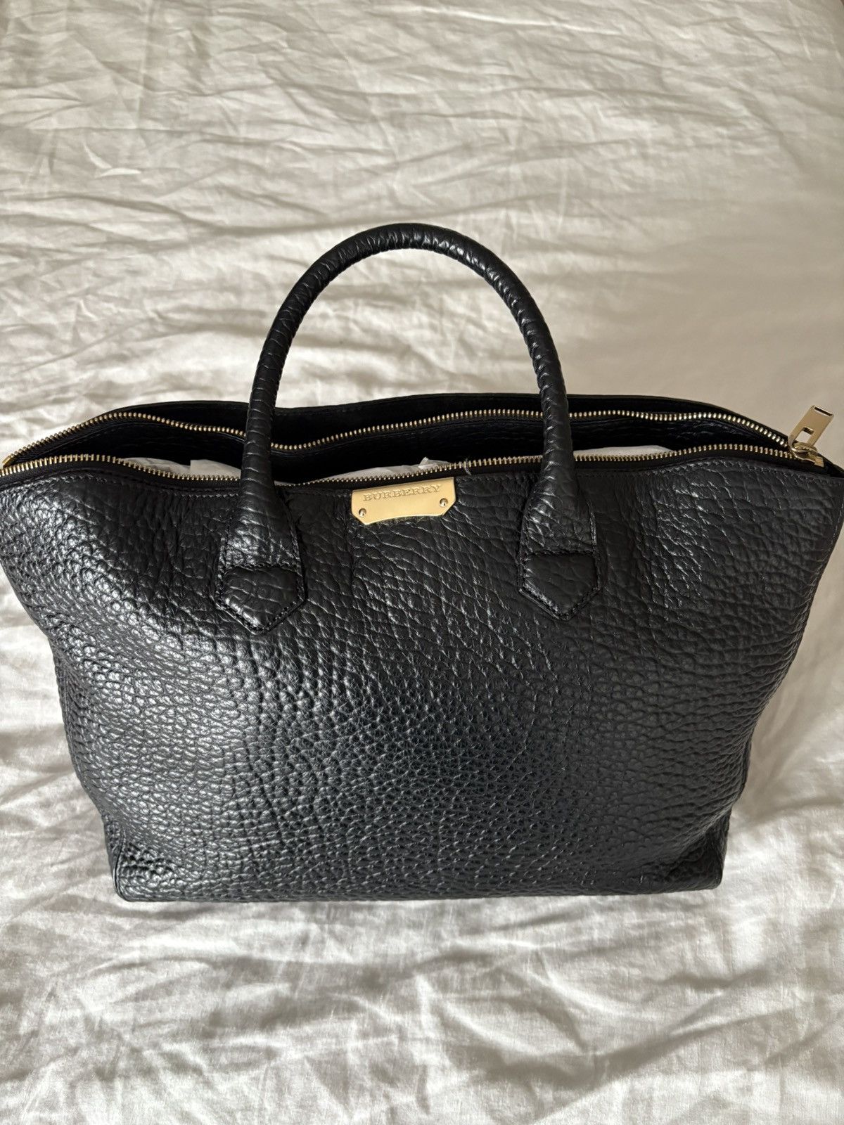 Burberry Burberry Bag w/straps Size ONE SIZE - 1 Thumbnail