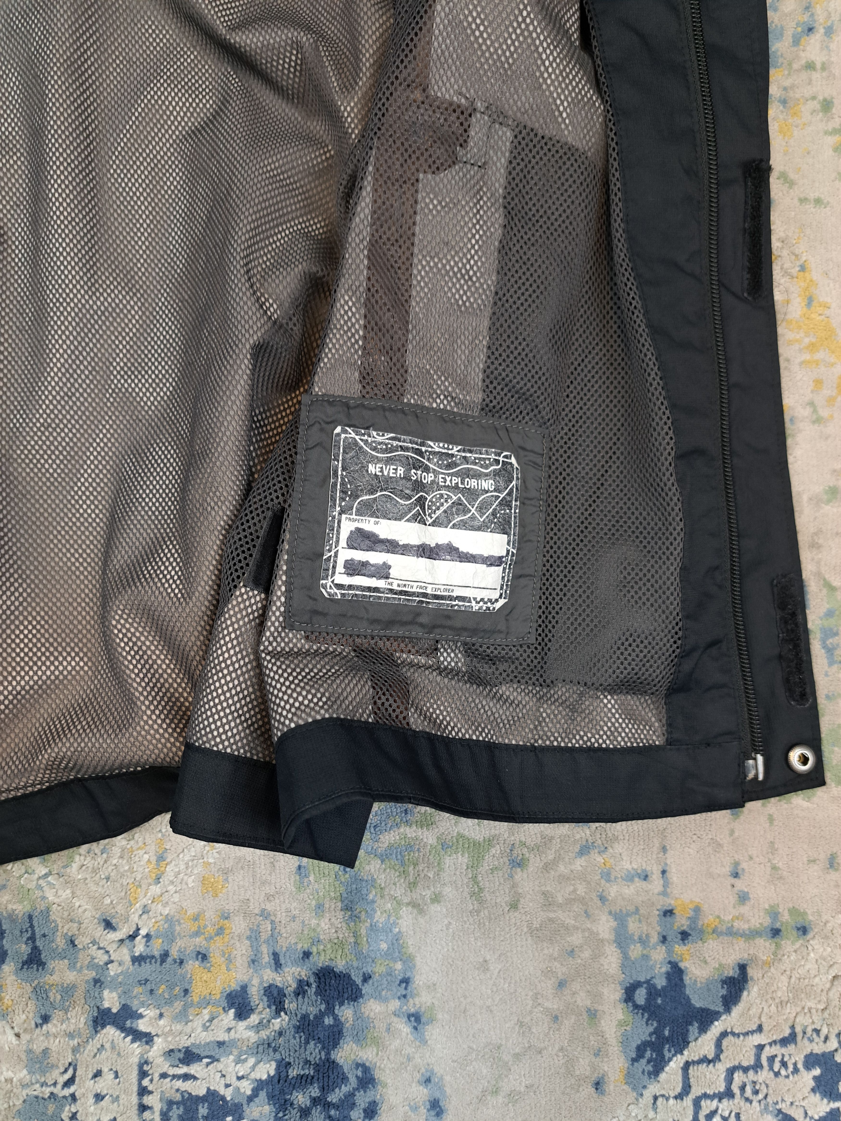 The North Face The North Face TNF Light Jacket Gorpcore Outdoor Size US M / EU 48-50 / 2 - 11 Thumbnail