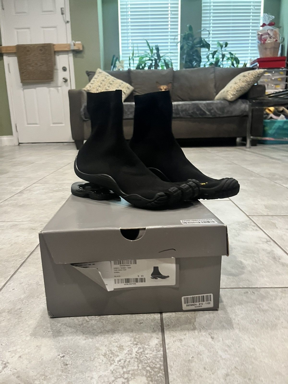 Balenciaga × Vibram Balenciaga x Vibram Size US 10 / EU 43 - 2 Thumbnail