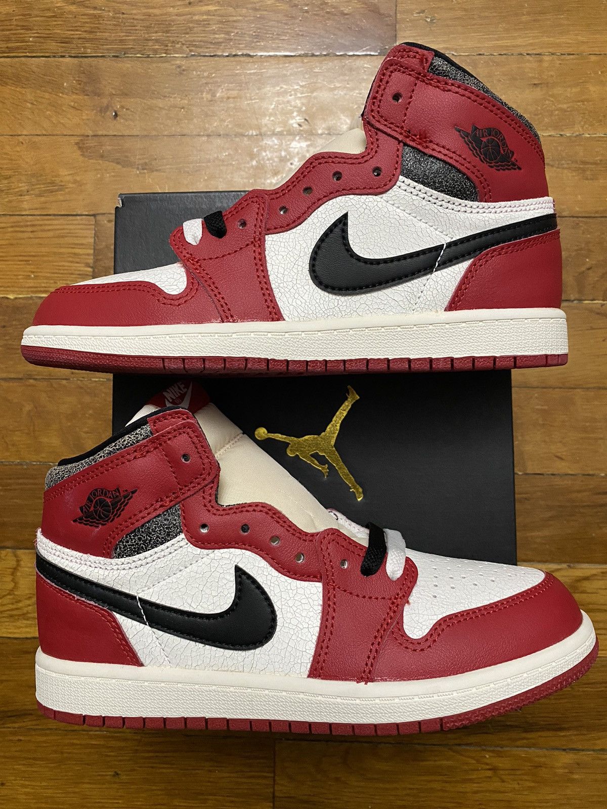 Jordan Brand × Nike Size 3Y / 4.5W - Jordan 1 Retro High OG Chicago Red PS Size US 4.5 / IT 34.5 - 2 Thumbnail