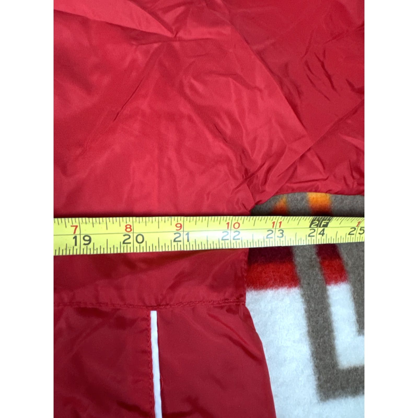 Champion VINTAGE Champion Windbreaker Jacket Red M Mens Hoodie Light Jacket Sz M Size US M / EU 48-50 / 2 - 5 Thumbnail