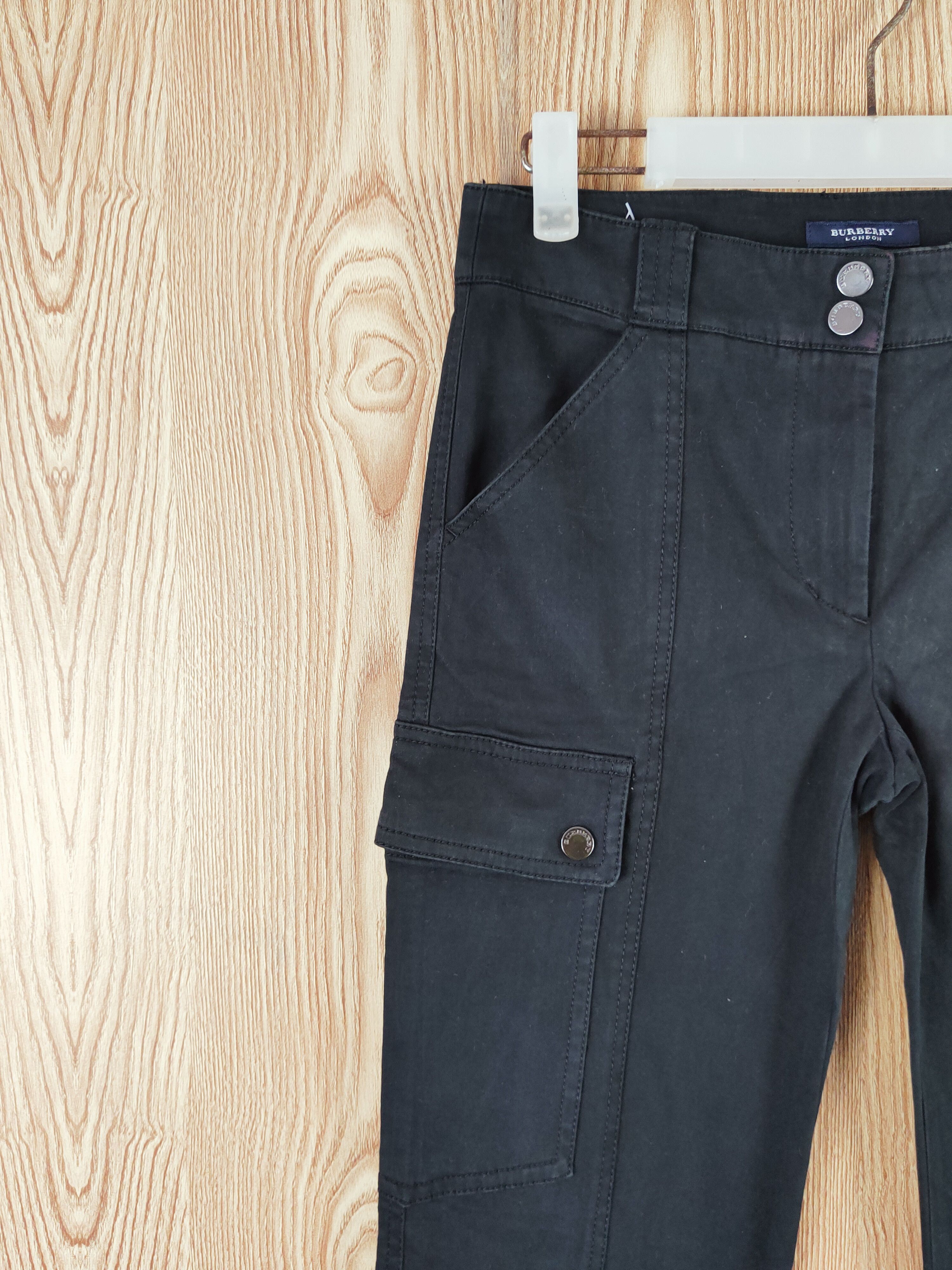 Burberry Burberry Black Multipocket Tactical Cargo Pants #W094 Size 27" / US 4 / IT 40 - 3 Thumbnail