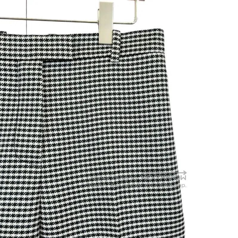 Louis Vuitton Louis Vuitton Casual Cotton Pants for Women . Size 23" - 3 Thumbnail