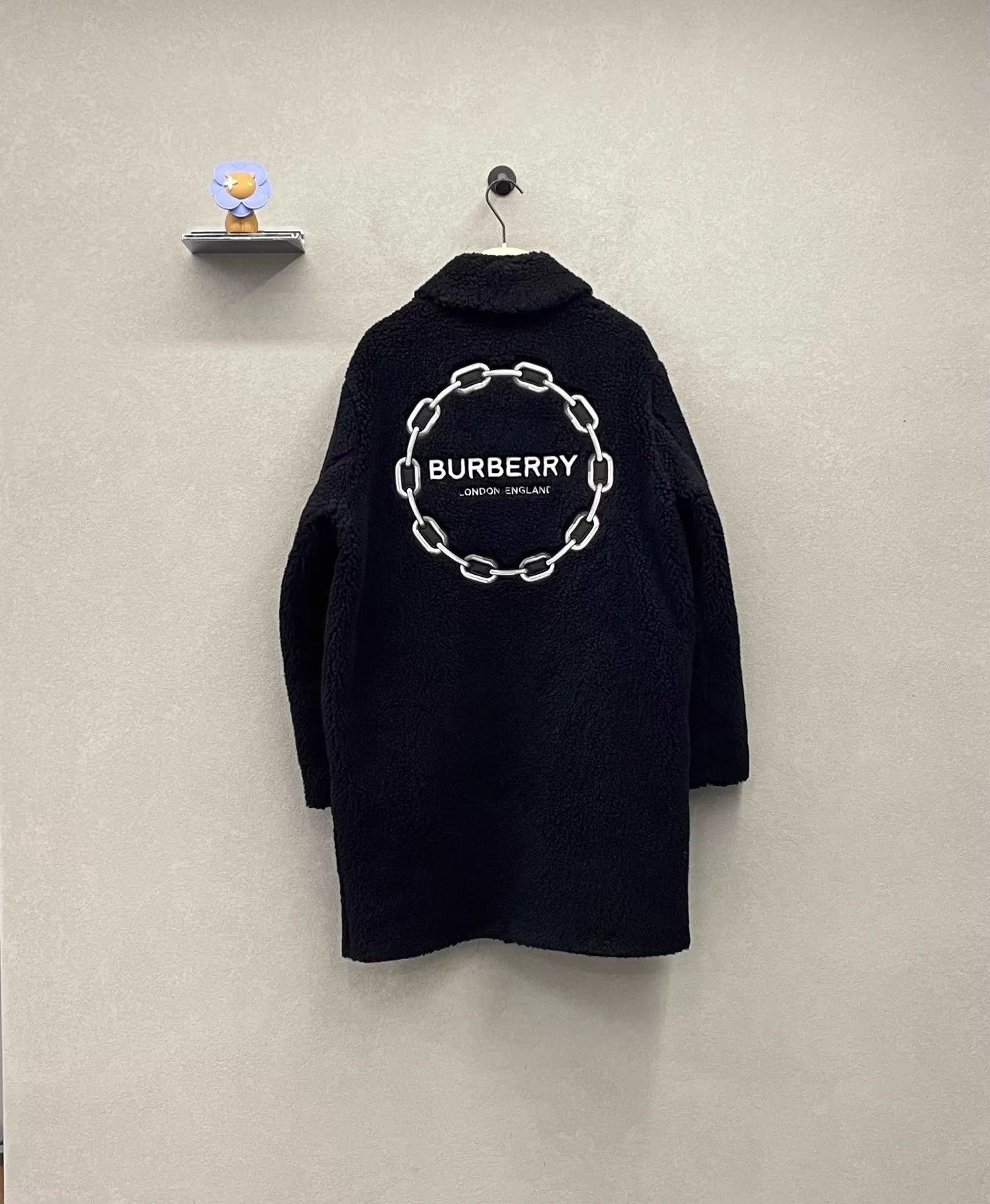 Burberry BURBERRY Lamb Fleece Mid-Length Cute Coat 36 Size S / US 4 / IT 40 - 2 Thumbnail