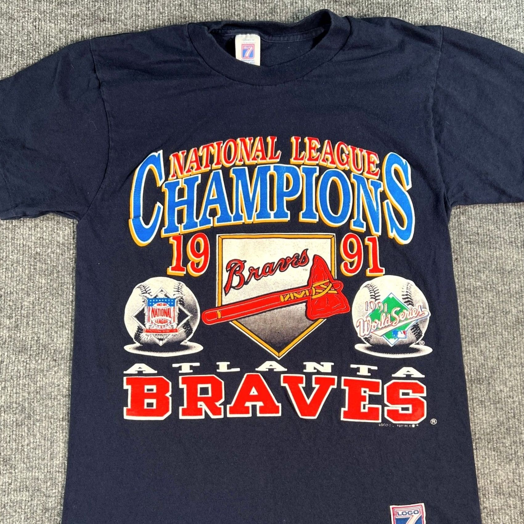 Logo 7 VINTAGE Atlanta Braves T-Shirt Mens Medium Navy 1991 NL Champions World Series Size US M / EU 48-50 / 2 - 2 Thumbnail