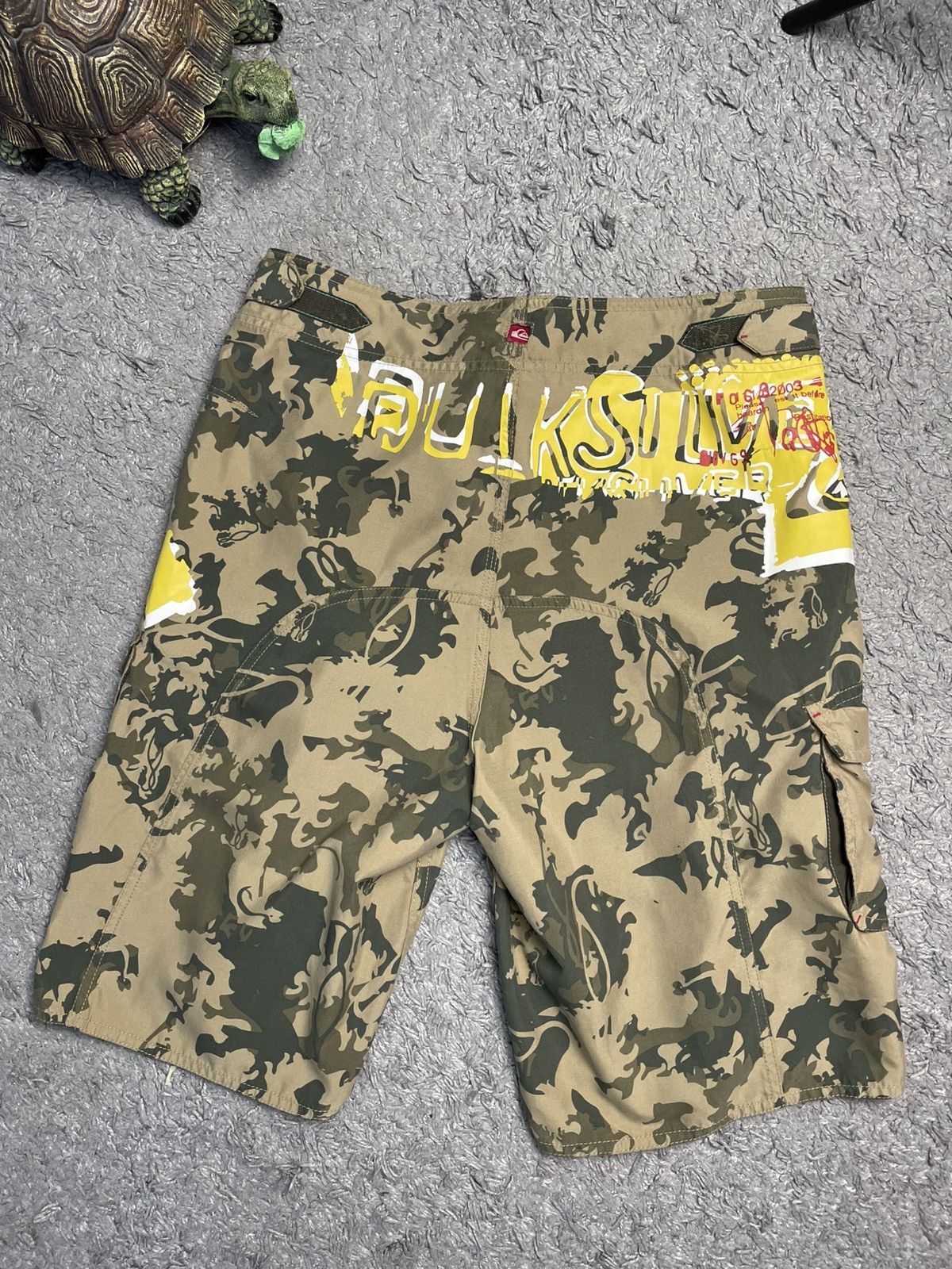 Quiksilver Quicksilver Men’s Surf Short Size 32 Size US 32 / EU 48 - 6 Thumbnail