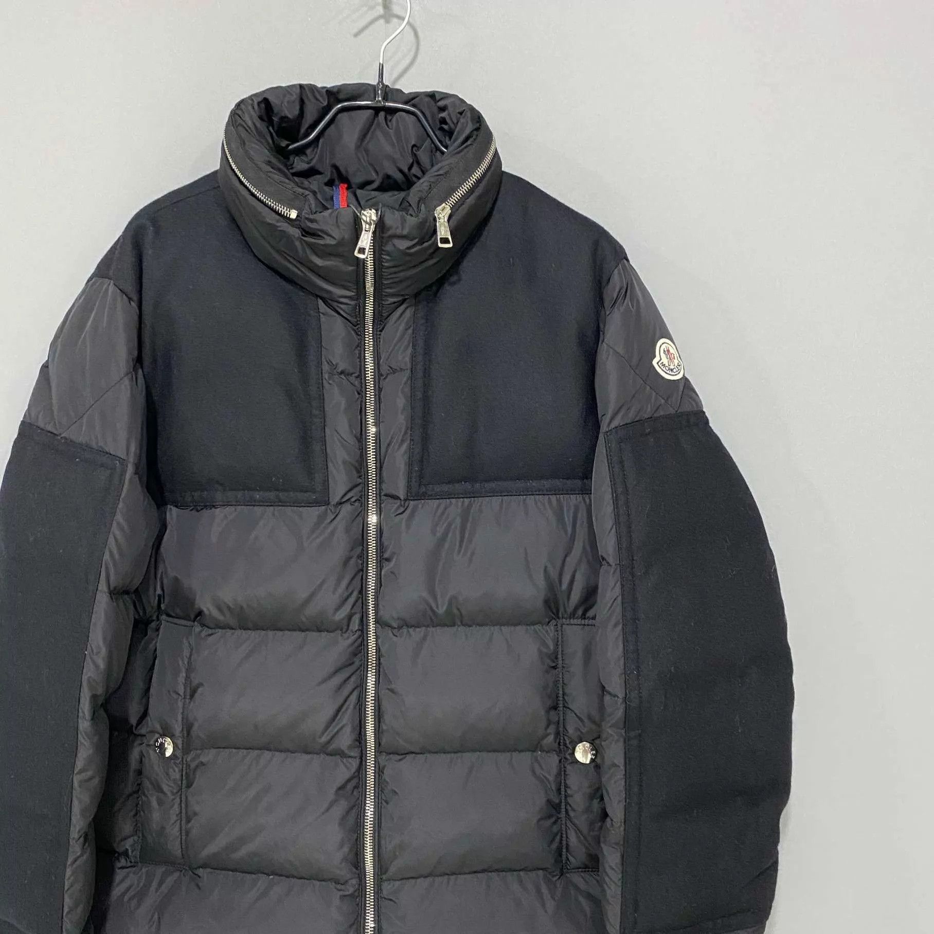 Moncler Moncler black velvet panel armband down jacket Size US S / EU 44-46 / 1 - 2 Thumbnail