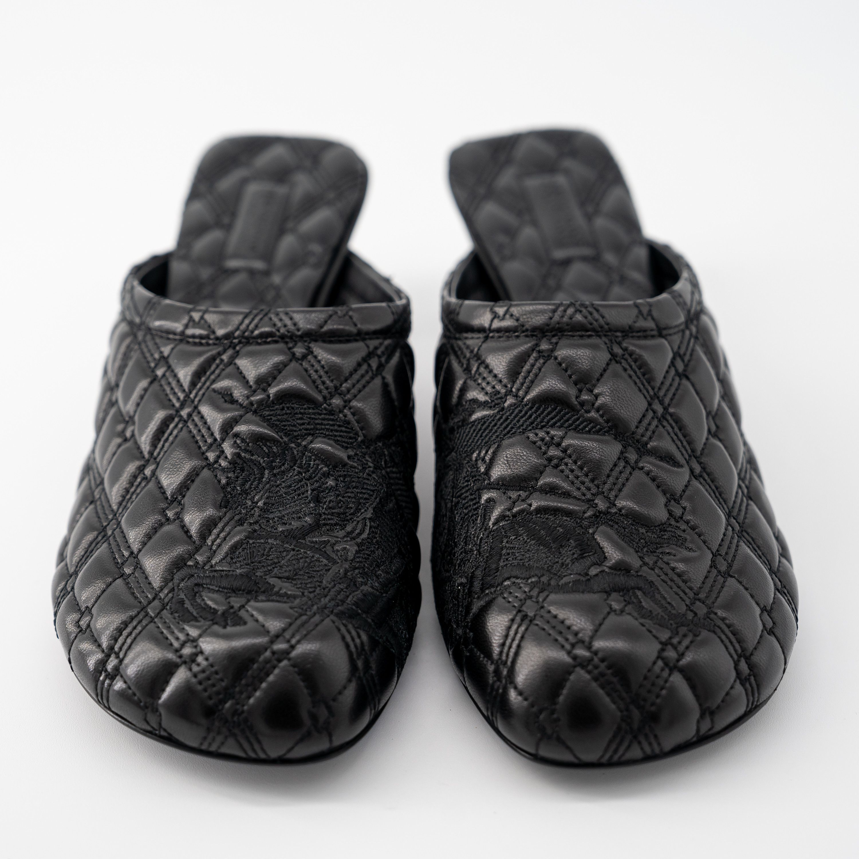 Burberry 37eu 7us Burberry Leather Kitten Hill Baby Mules EKD Black Size US 7 / IT 37 - 2 Thumbnail