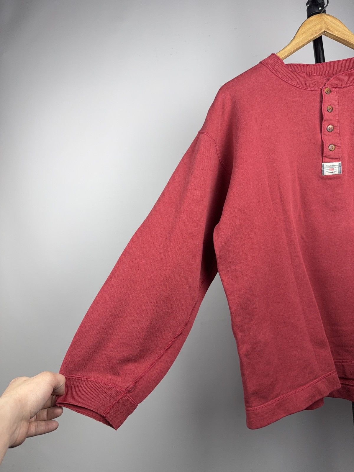 Levi's 90s Vintage Levi’s Red Henley Sweatshirt Made in Portugal Size US L / EU 52-54 / 3 - 5 Thumbnail
