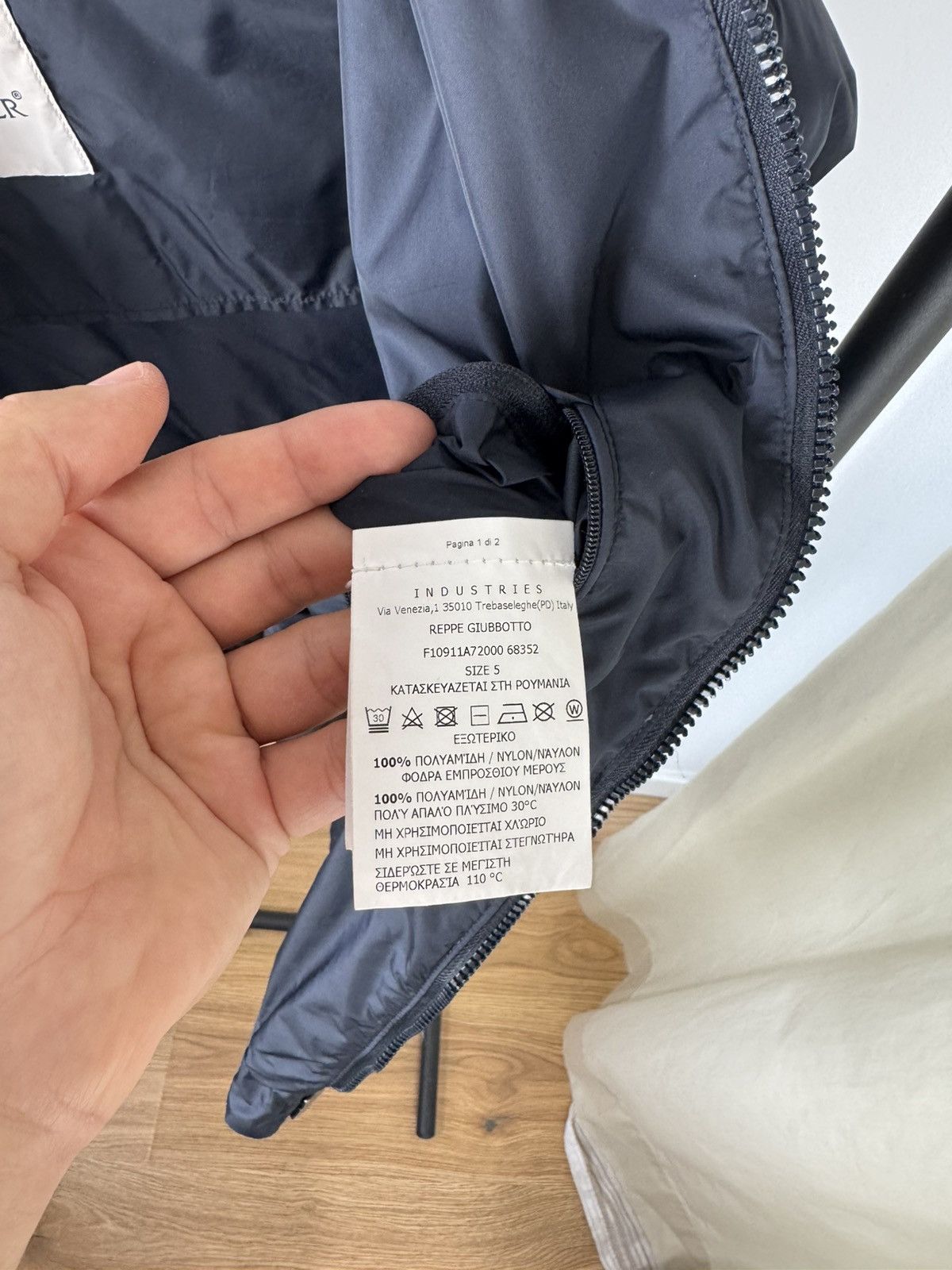 Moncler RARE - Light Moncler Reppe Rain Jacket 2024's, RRP $980 / L Size US L / EU 52-54 / 3 - 13 Thumbnail