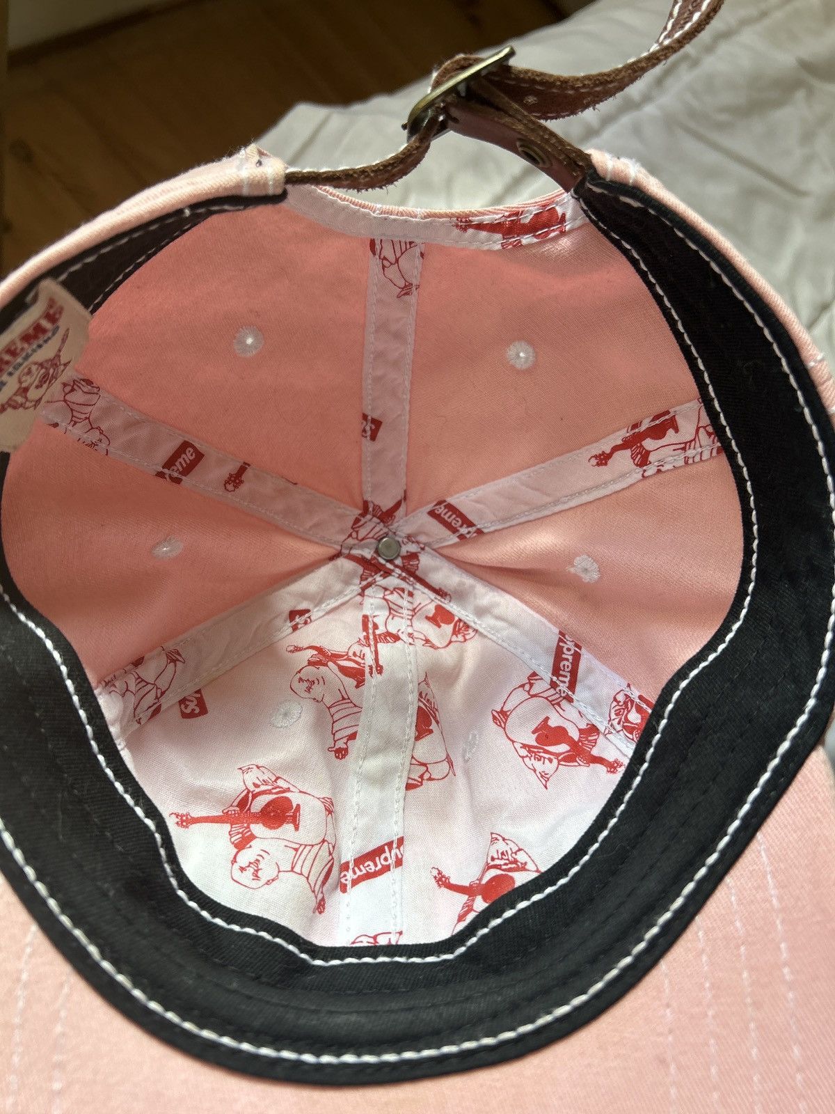 Supreme × True Religion Supreme true religion 6 pannel in pink Size ONE SIZE - 3 Thumbnail