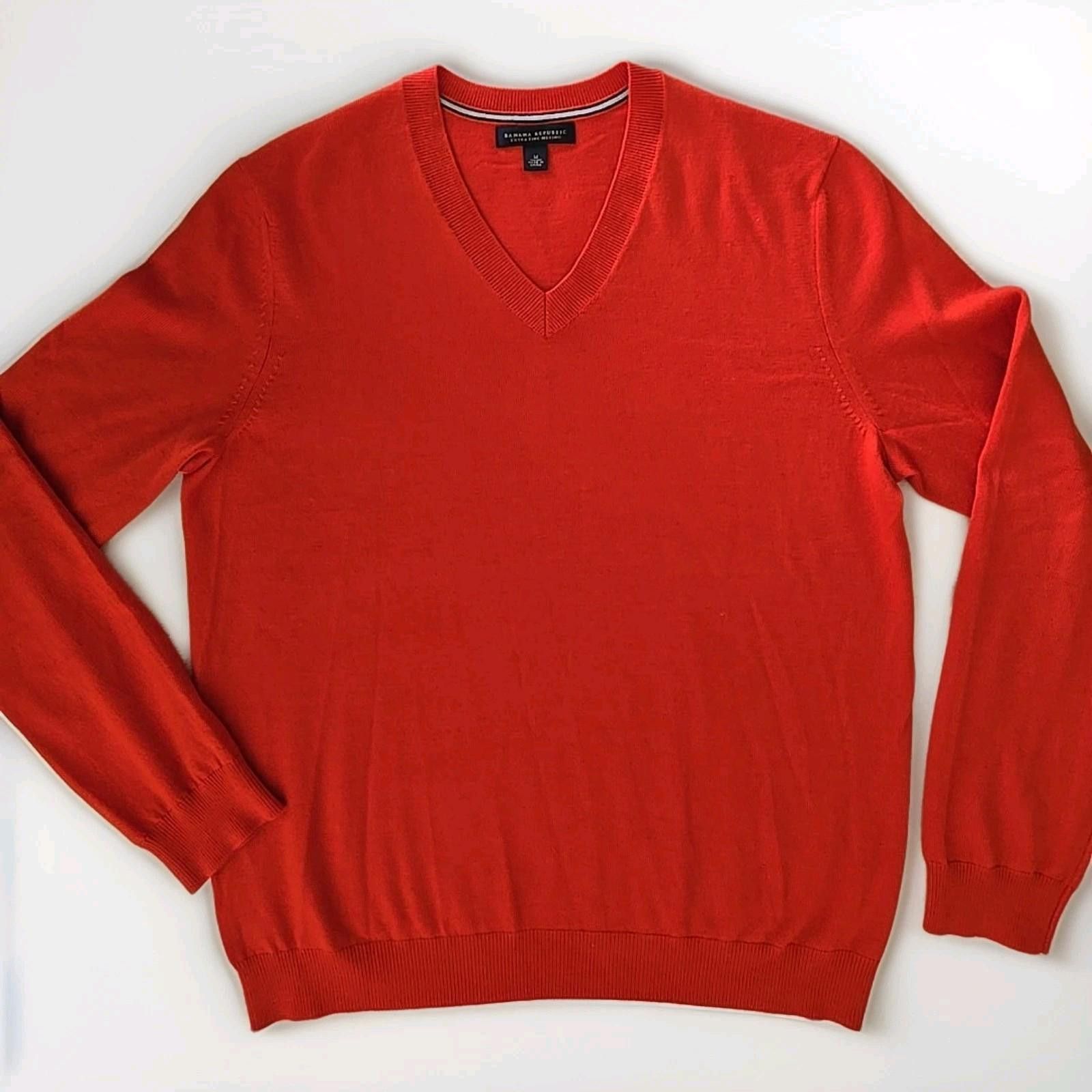 Banana Republic Banana Republic 100% Extra Fine Merino Wool Sweater Size M Size US M / EU 48-50 / 2 - 1 Thumbnail