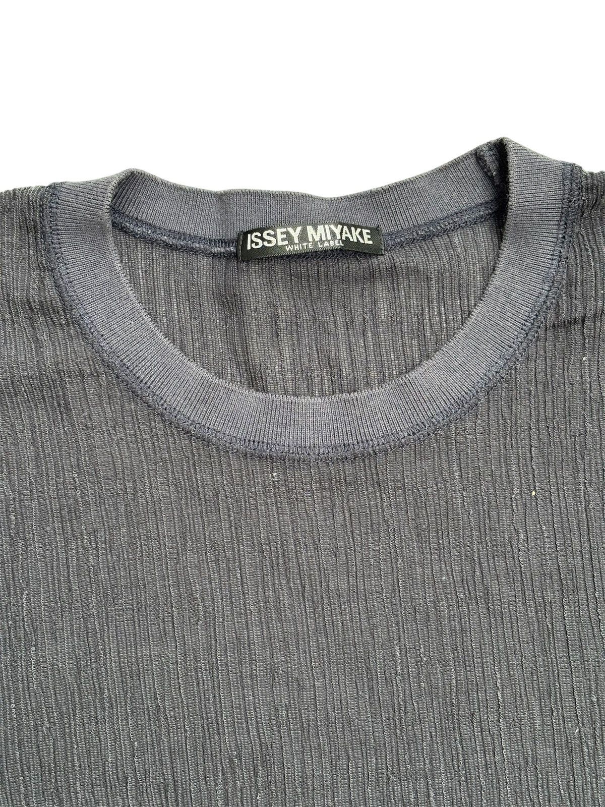 Homme Plisse Issey Miyake × Issey Miyake RARE Issey Miyake Pleats T-Shirt Size US L / EU 52-54 / 3 - 2 Thumbnail