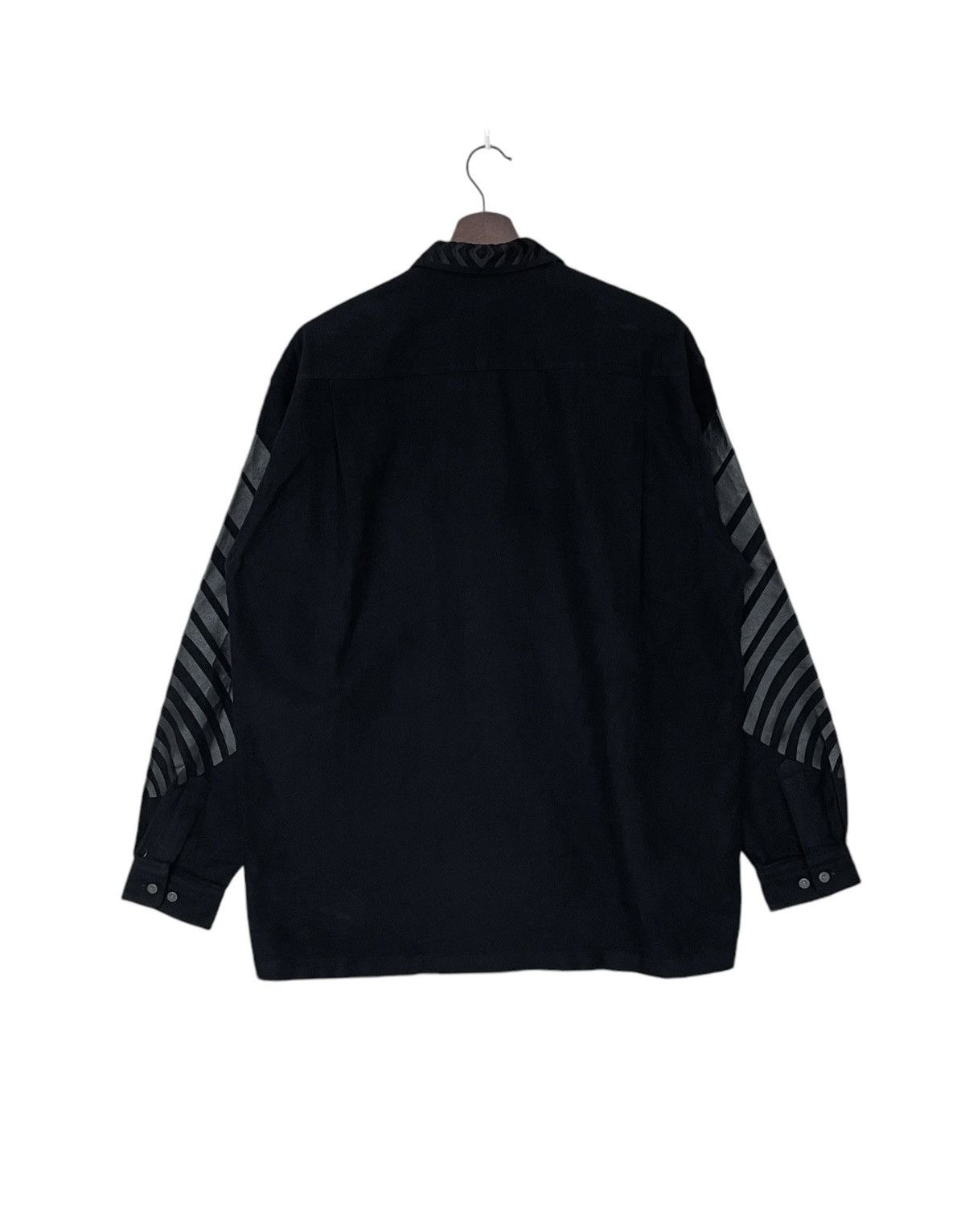 Japanese Brand × Vintage Vintage Japanese Brand Michiko Koshino Wool Jacket 1990s Size US M / EU 48-50 / 2 - 2 Thumbnail