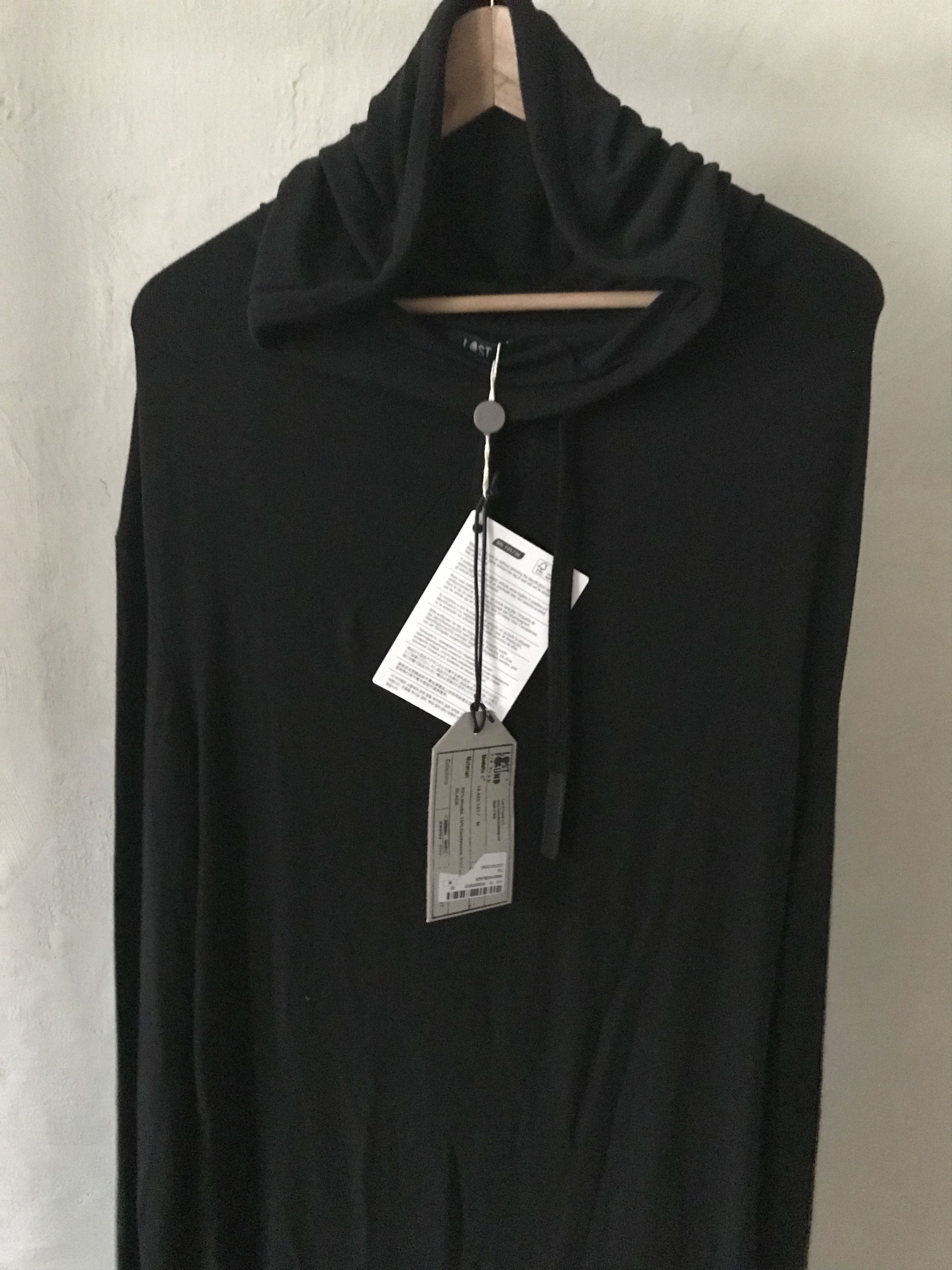 Lost & Found Ria Dunn Lost & Found Ria Dunn long, thin, draped hoodie, M, black Size US M / EU 48-50 / 2 - 4 Thumbnail